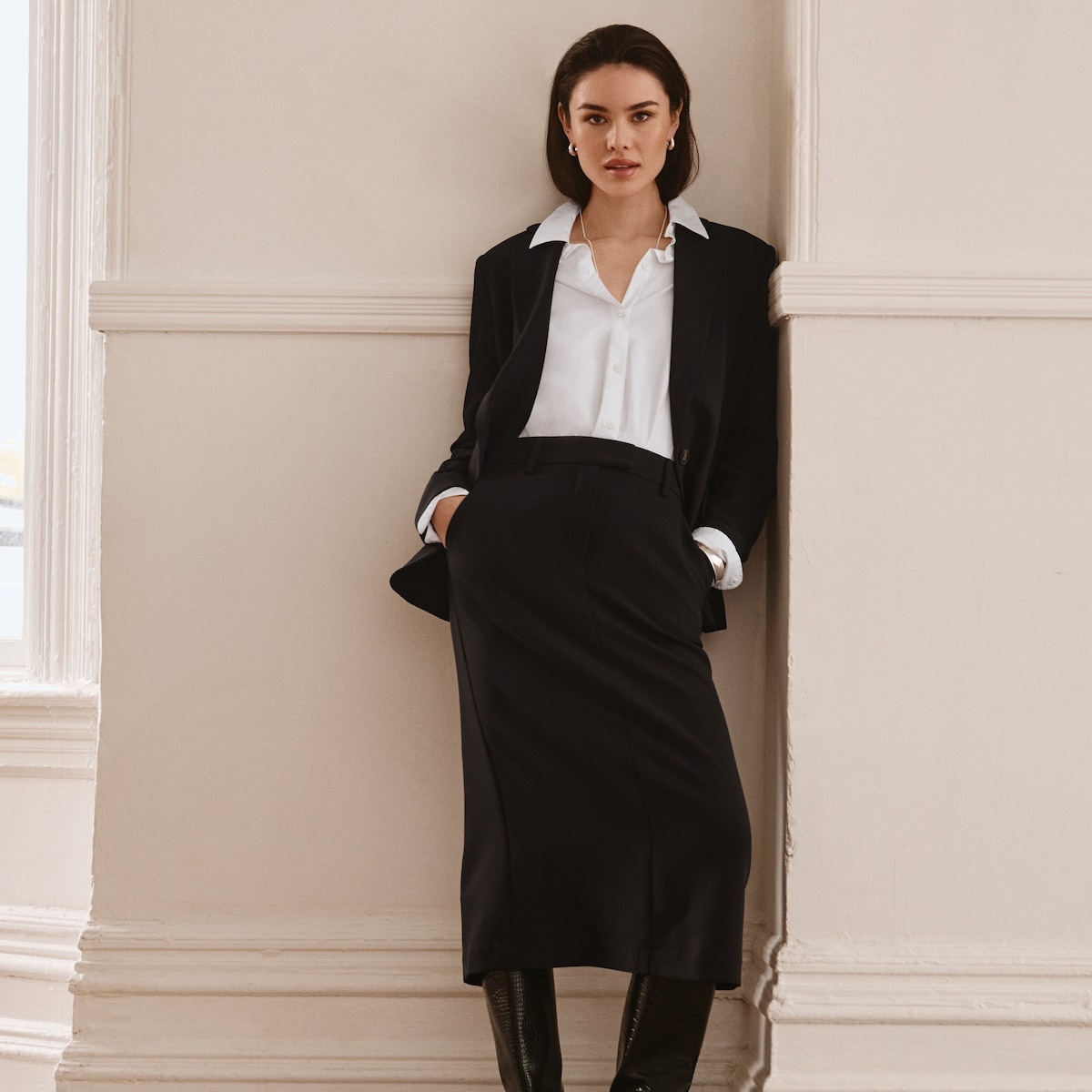 Crepe Midi Pencil Skirt