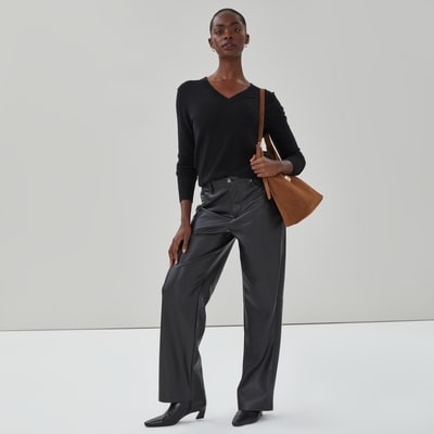 Cotton Cashmere V-Neck Sweater - JF Black