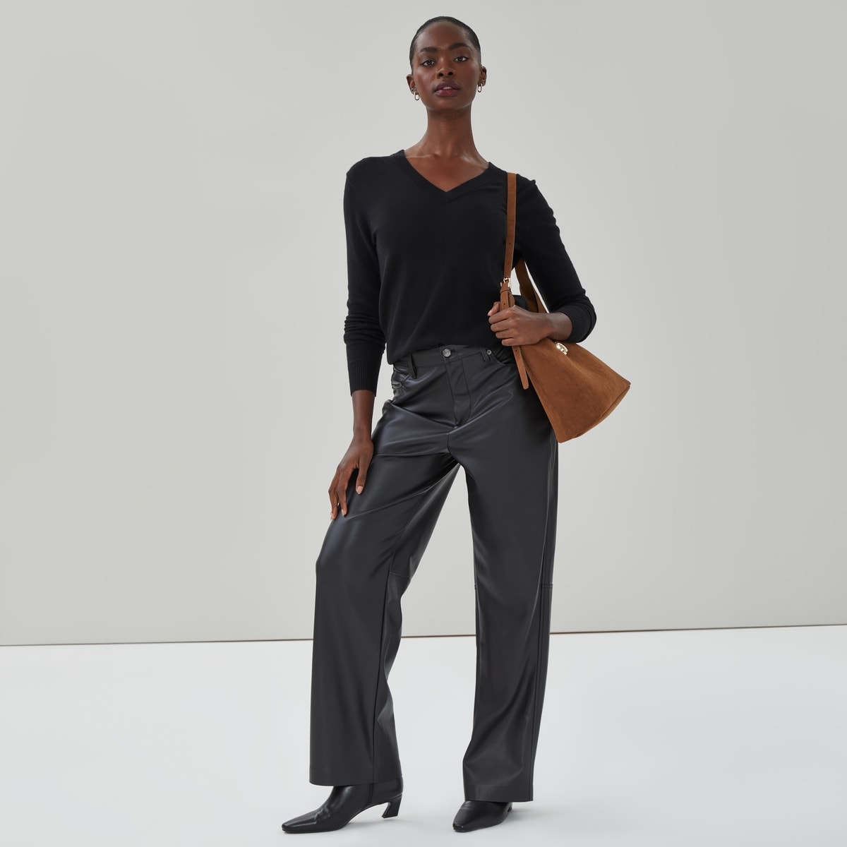 Cotton Cashmere V-Neck Sweater - Jf Black