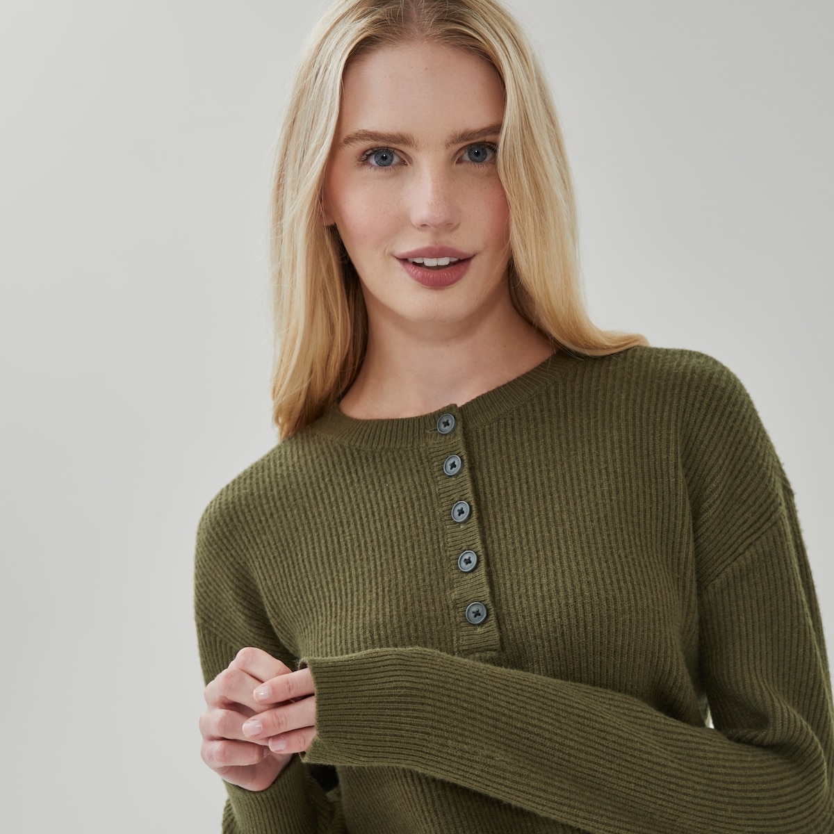 Two-Tone Henley Sweater - Dark Olive