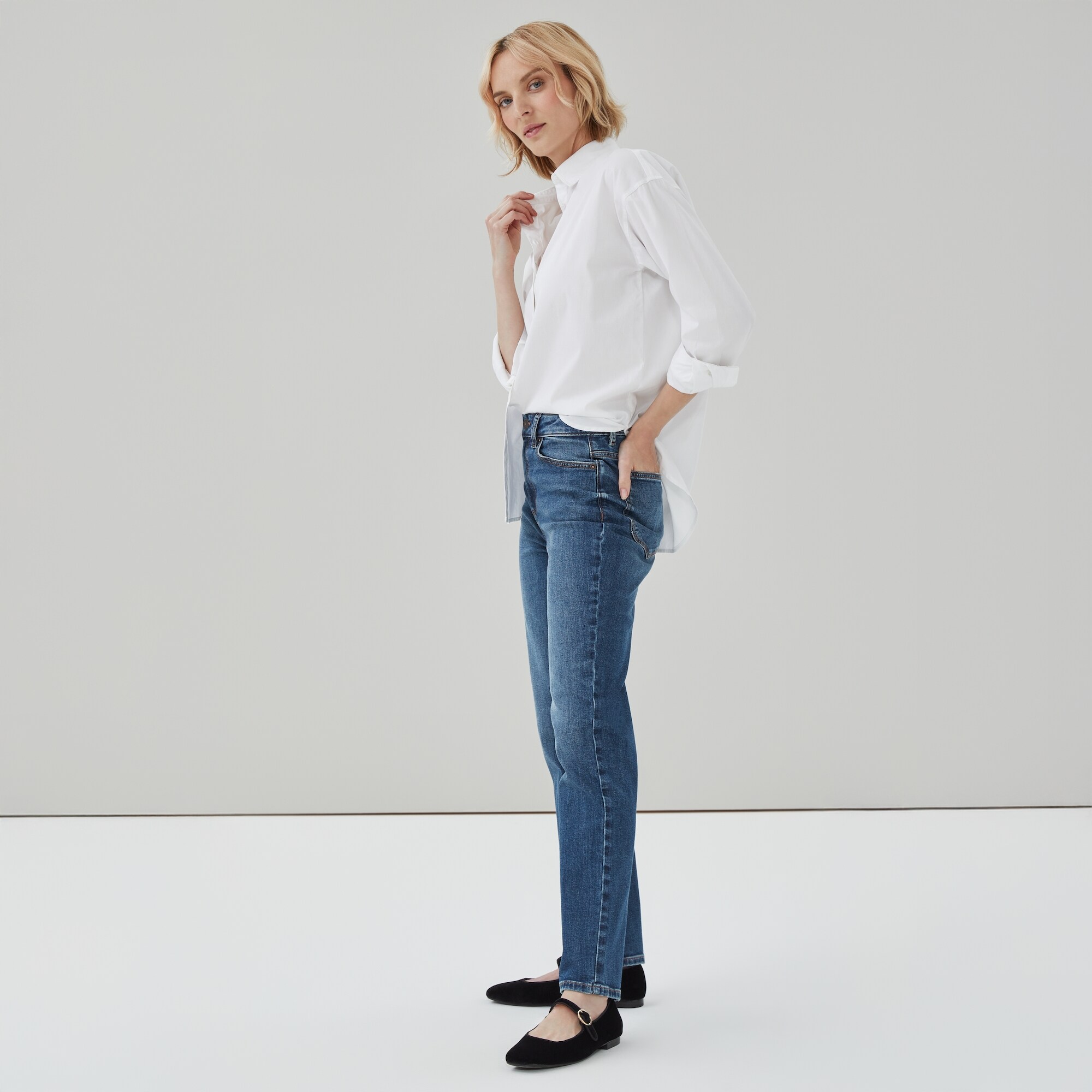 Dark Wash Slim Straight Jean
