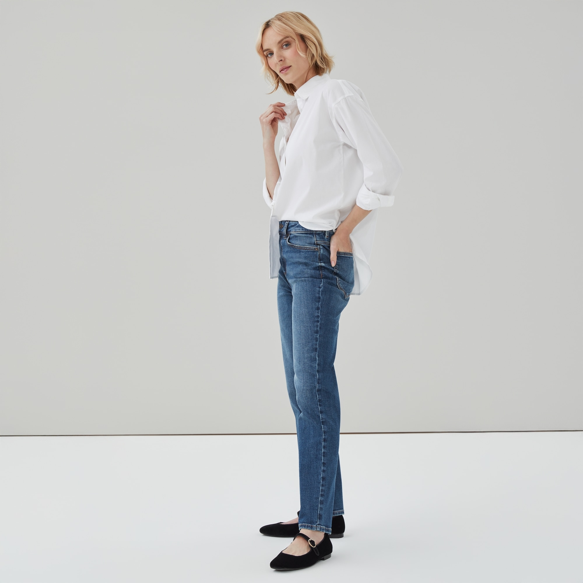 Dark Wash Slim Straight Jean
