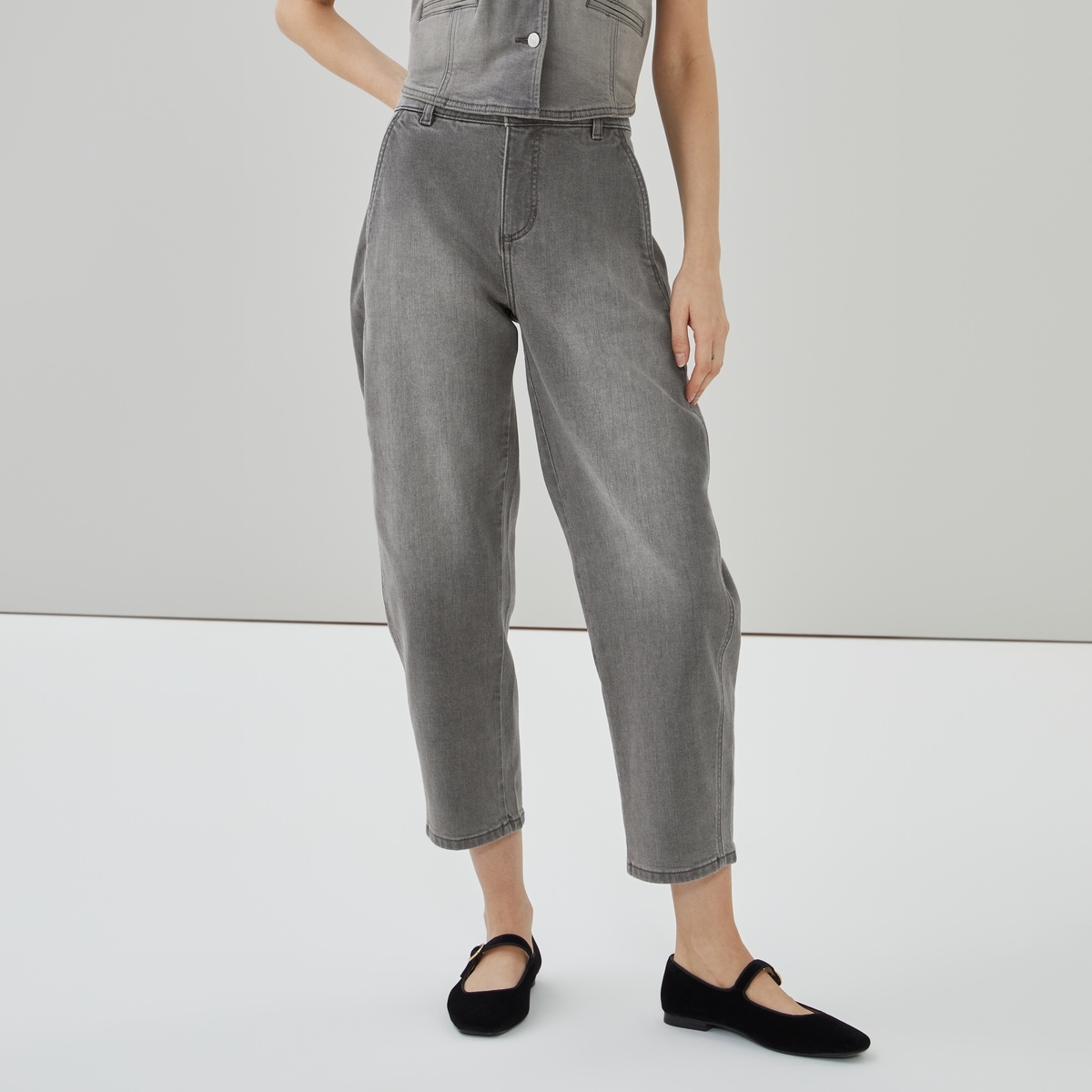 Grey Wash Barrel Leg Jean - Dark Grey