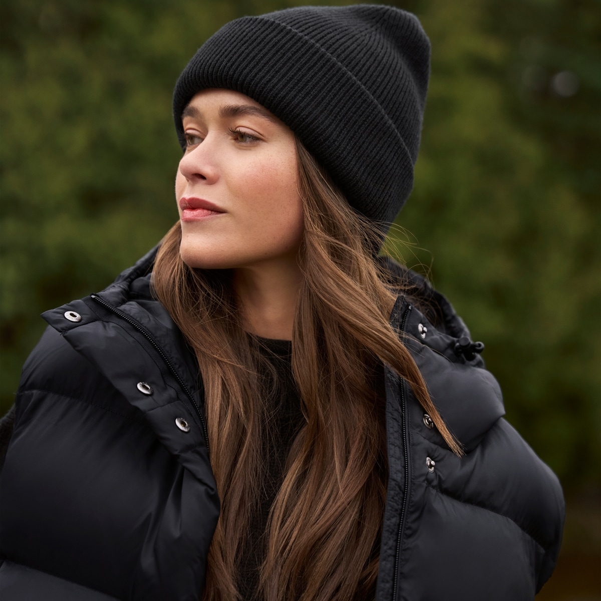 Ribbed Knit Beanie - Black