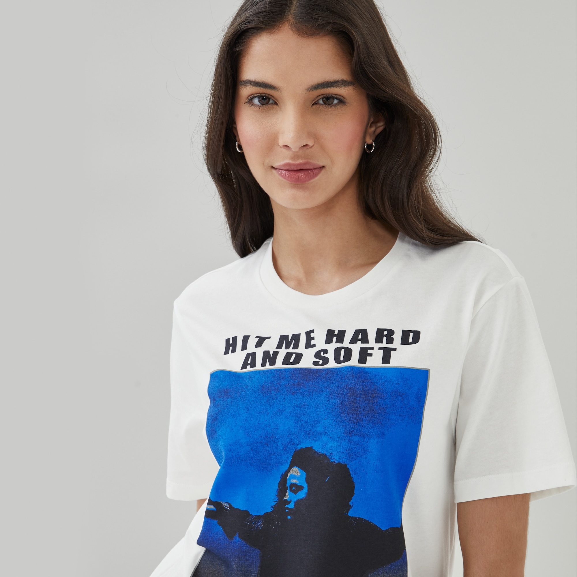 Billie Eilish Relaxed Graphic T-Shirt in Off White from Joe Fresh