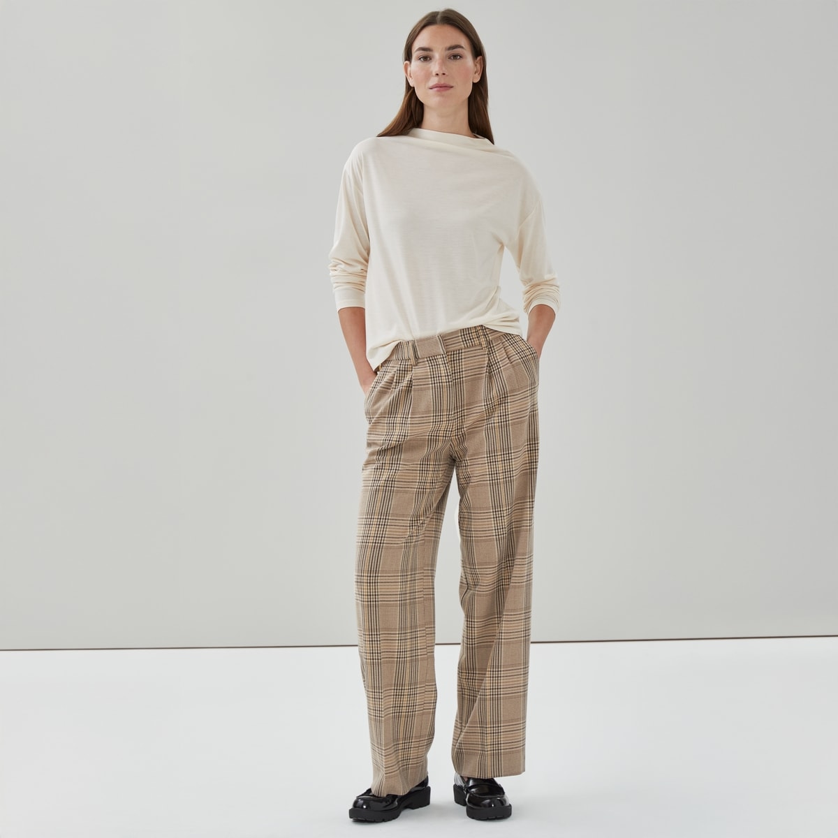Pleated Suit Trousers - Brown