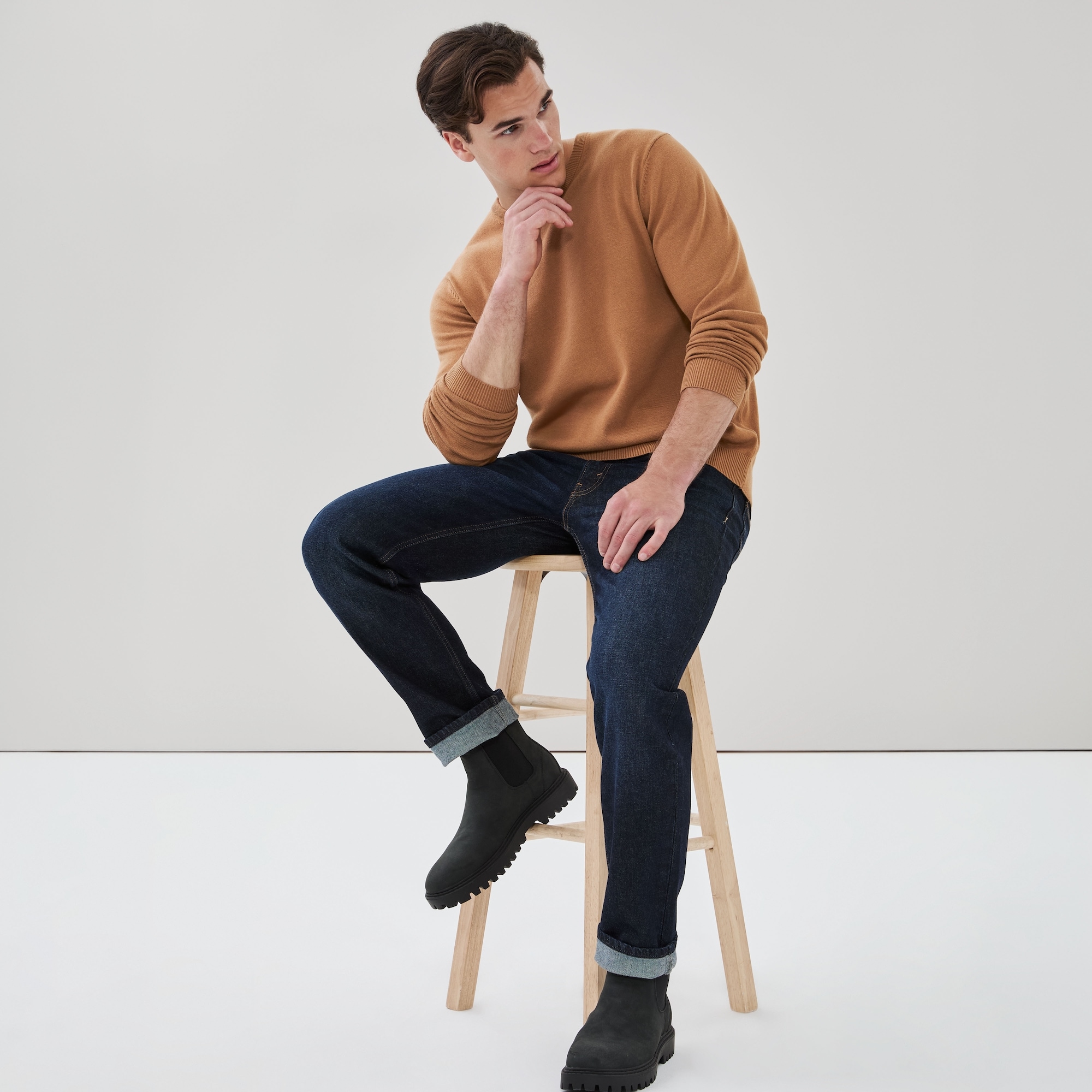 Chandail ras du cou essentiel pour hommes