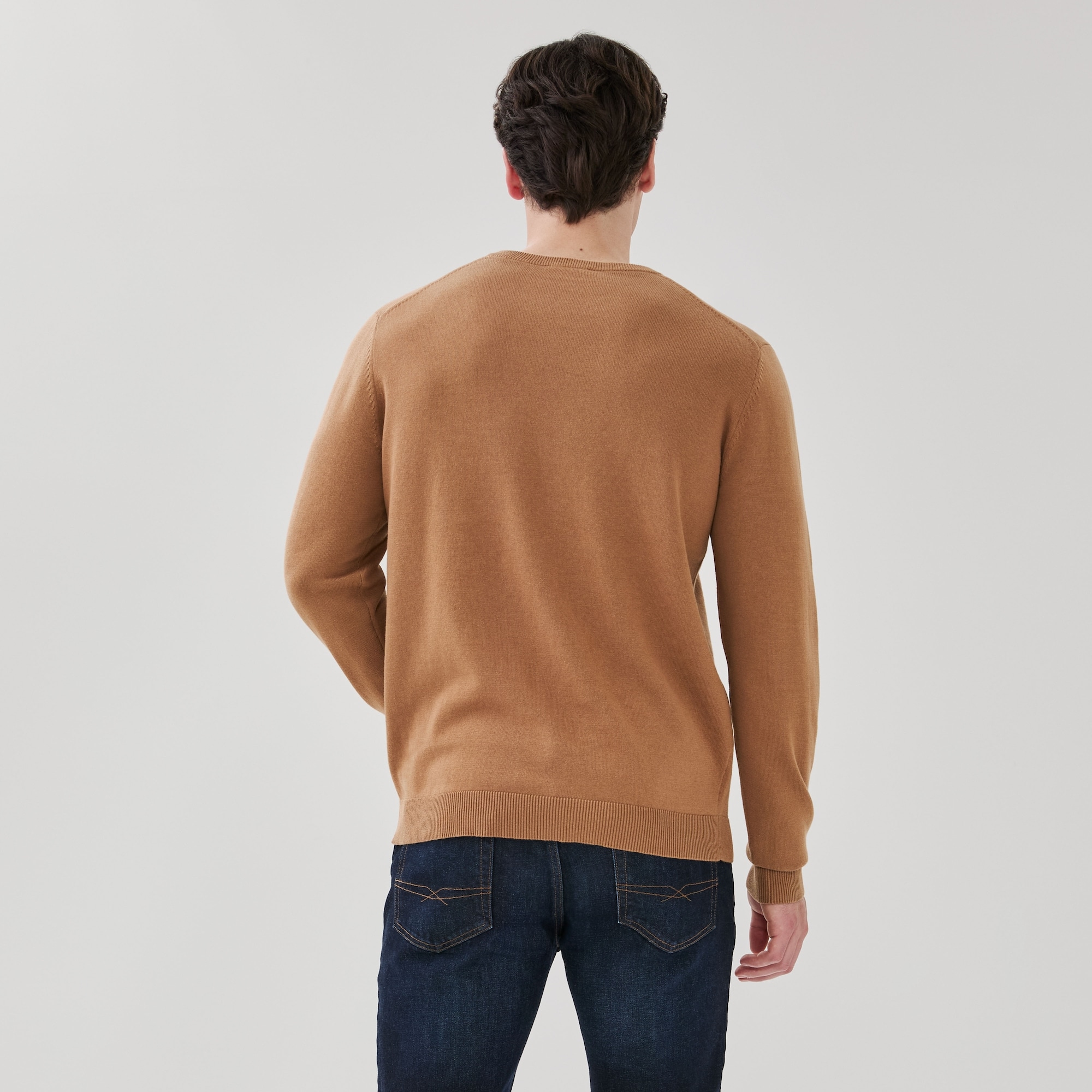 Chandail ras du cou essentiel pour hommes