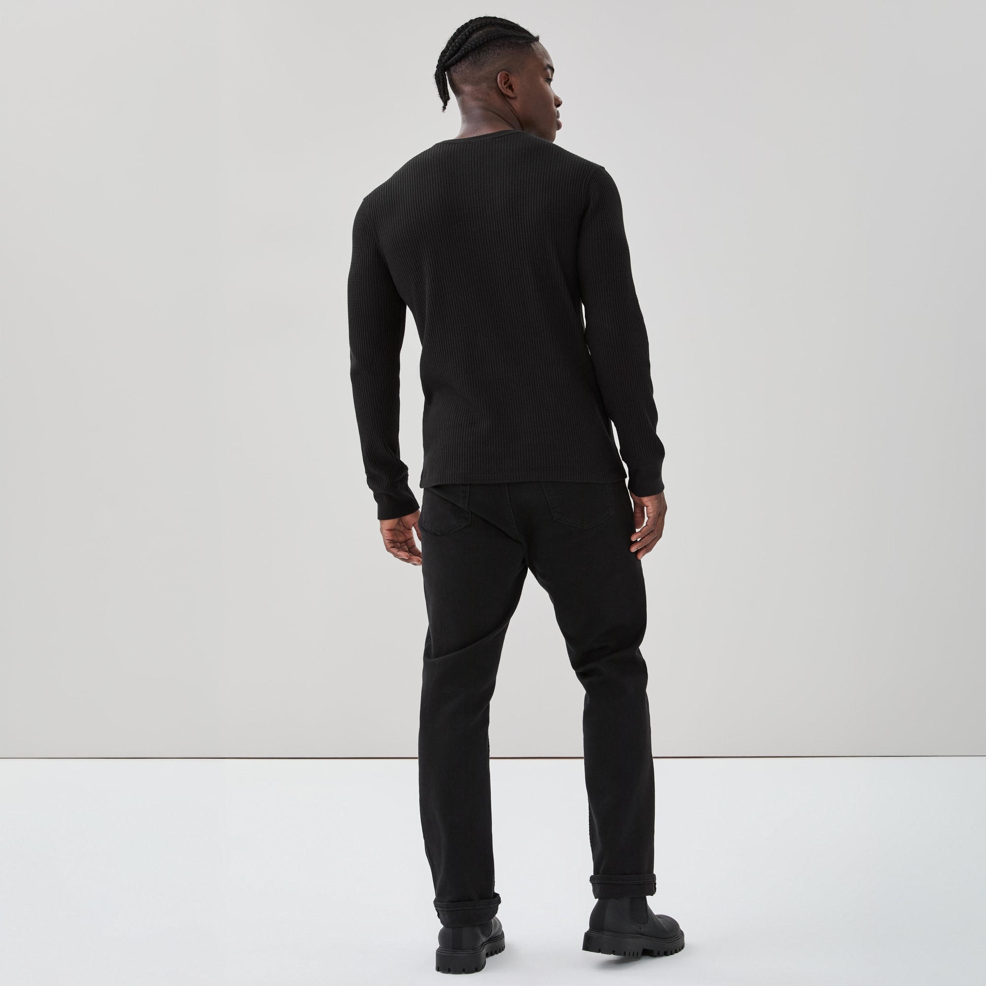 Haut à manches longues à col boutonné pour hommes