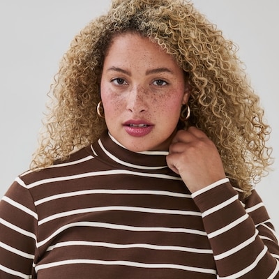 Women+ Organic Cotton Turtleneck - Brown