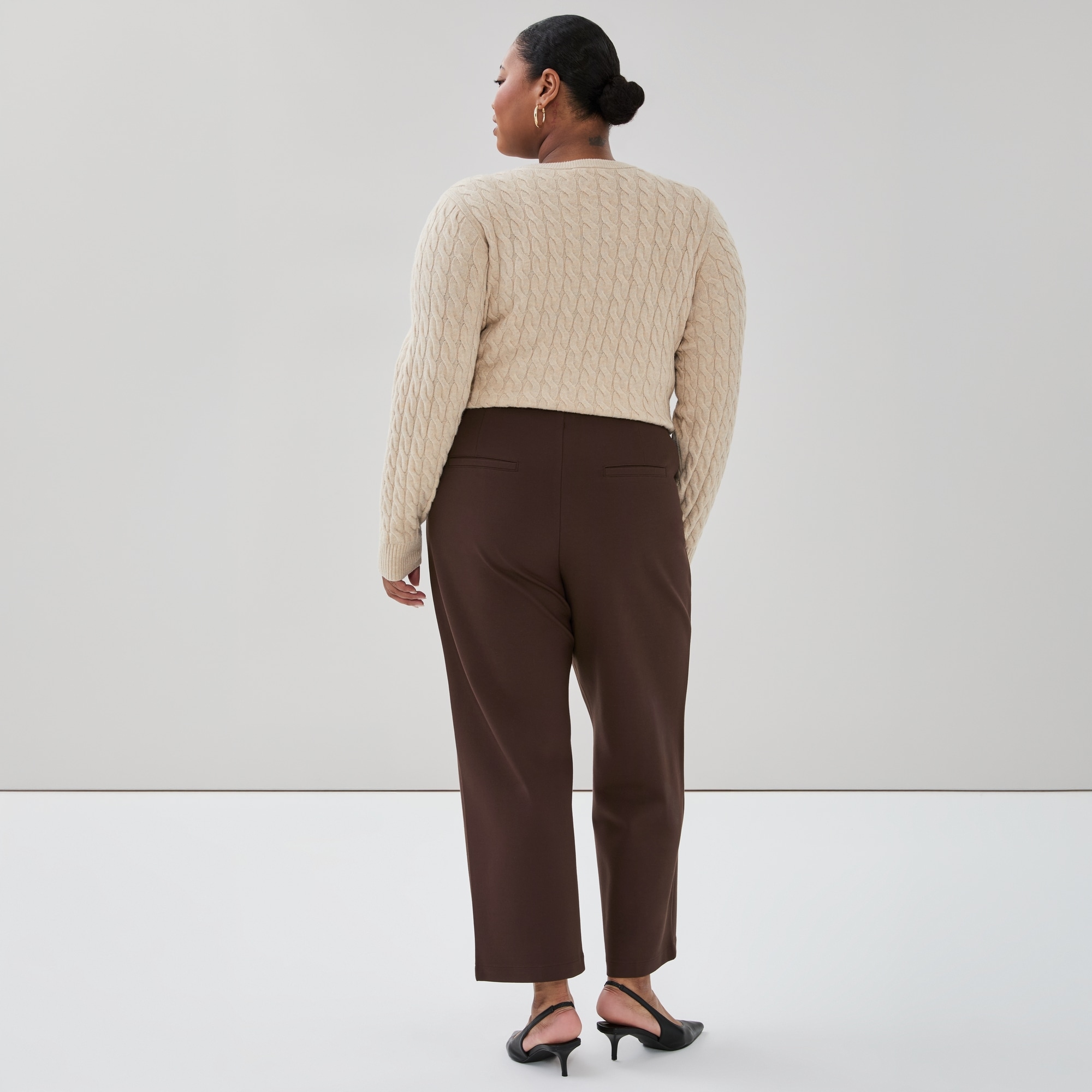 Pantalon à jambe droite en point de Rome Femmes+