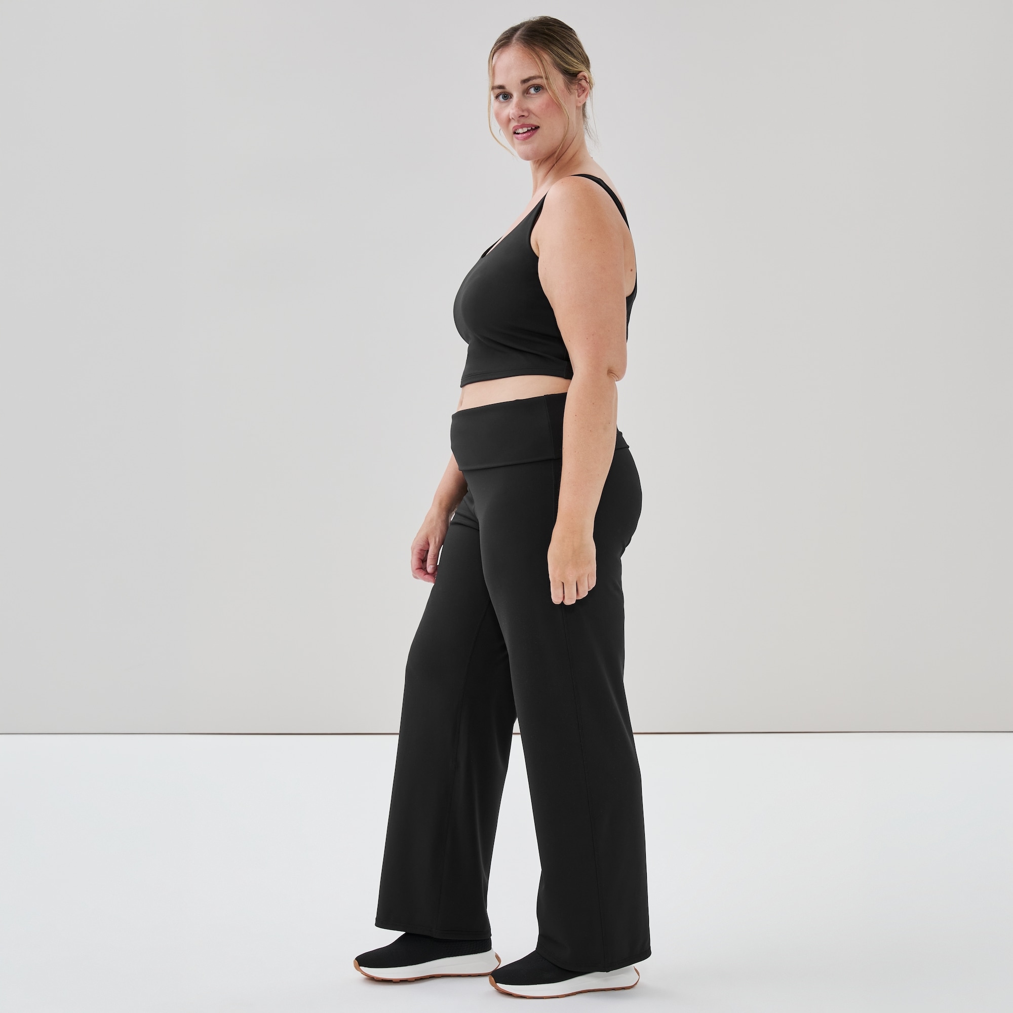 Women+ Active Foldover Waist Pant