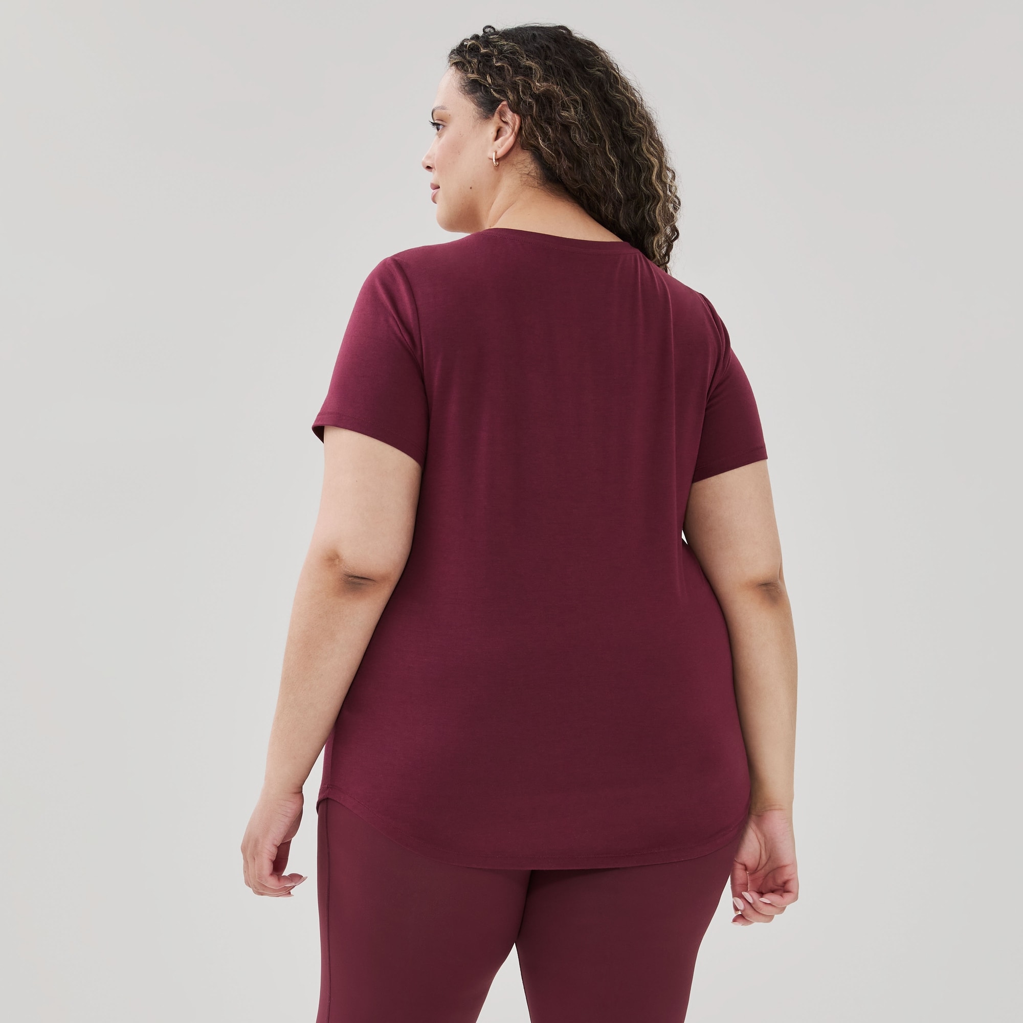 Women+ Active V-Neck T-Shirt