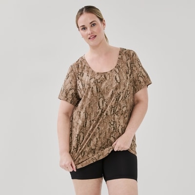 Joe Fresh T-shirt sport imprimé à col rond Femmes+ 1 ea, 16,00 $/1ch