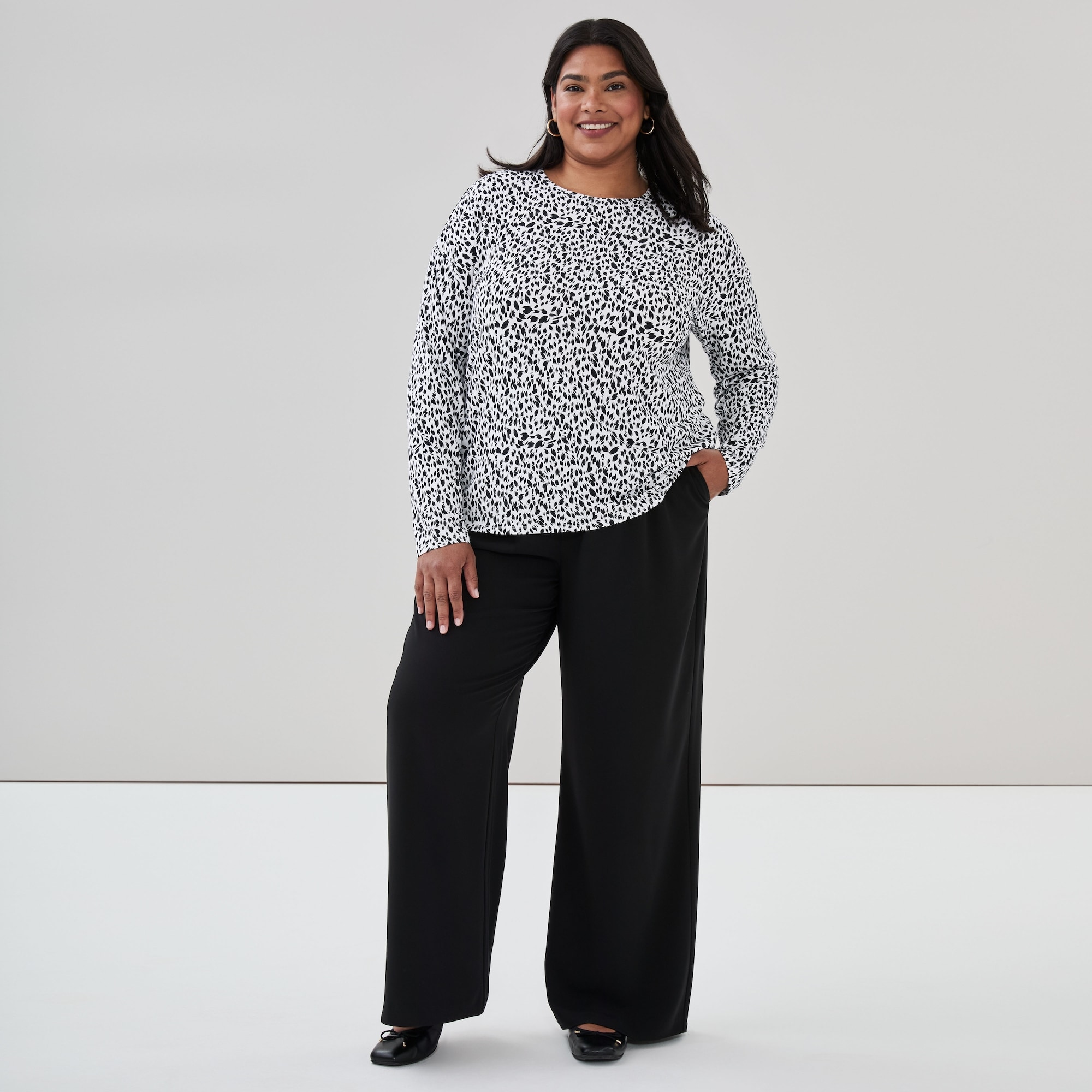 Women+ Printed Relaxed Fit Long Sleeve Top