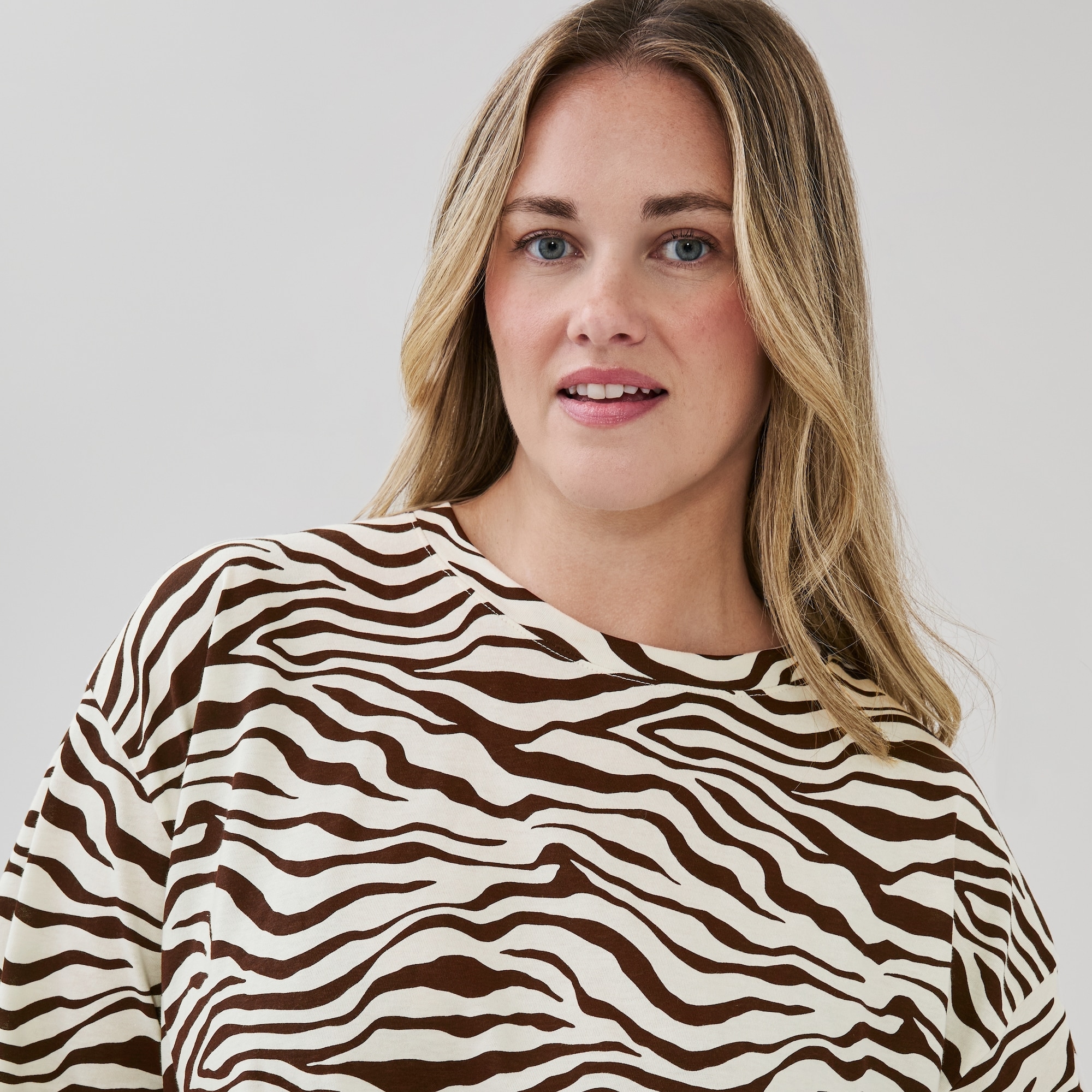 Women+ Printed Oversized T-Shirt