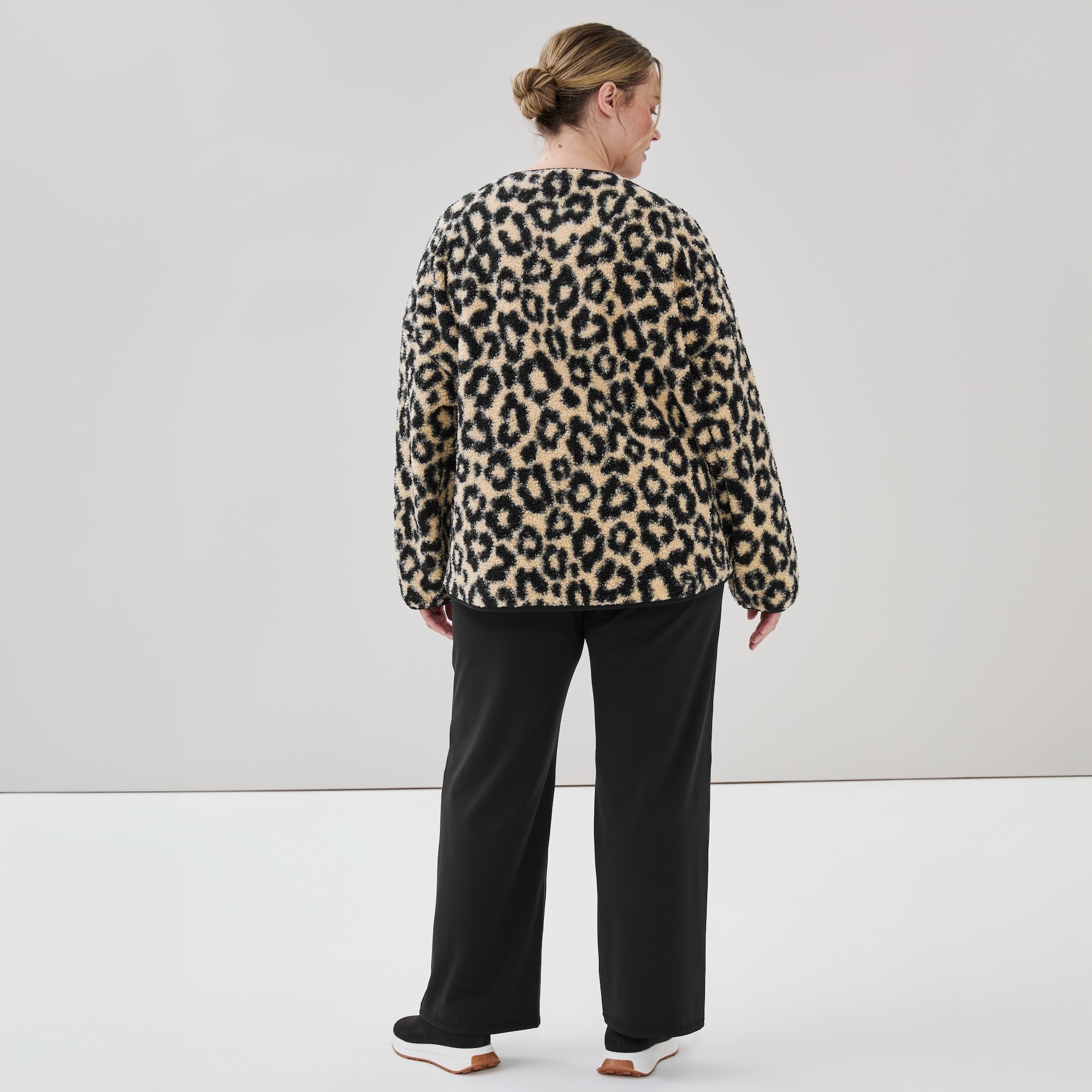 Women+ Teddy Fleece Printed Jacket