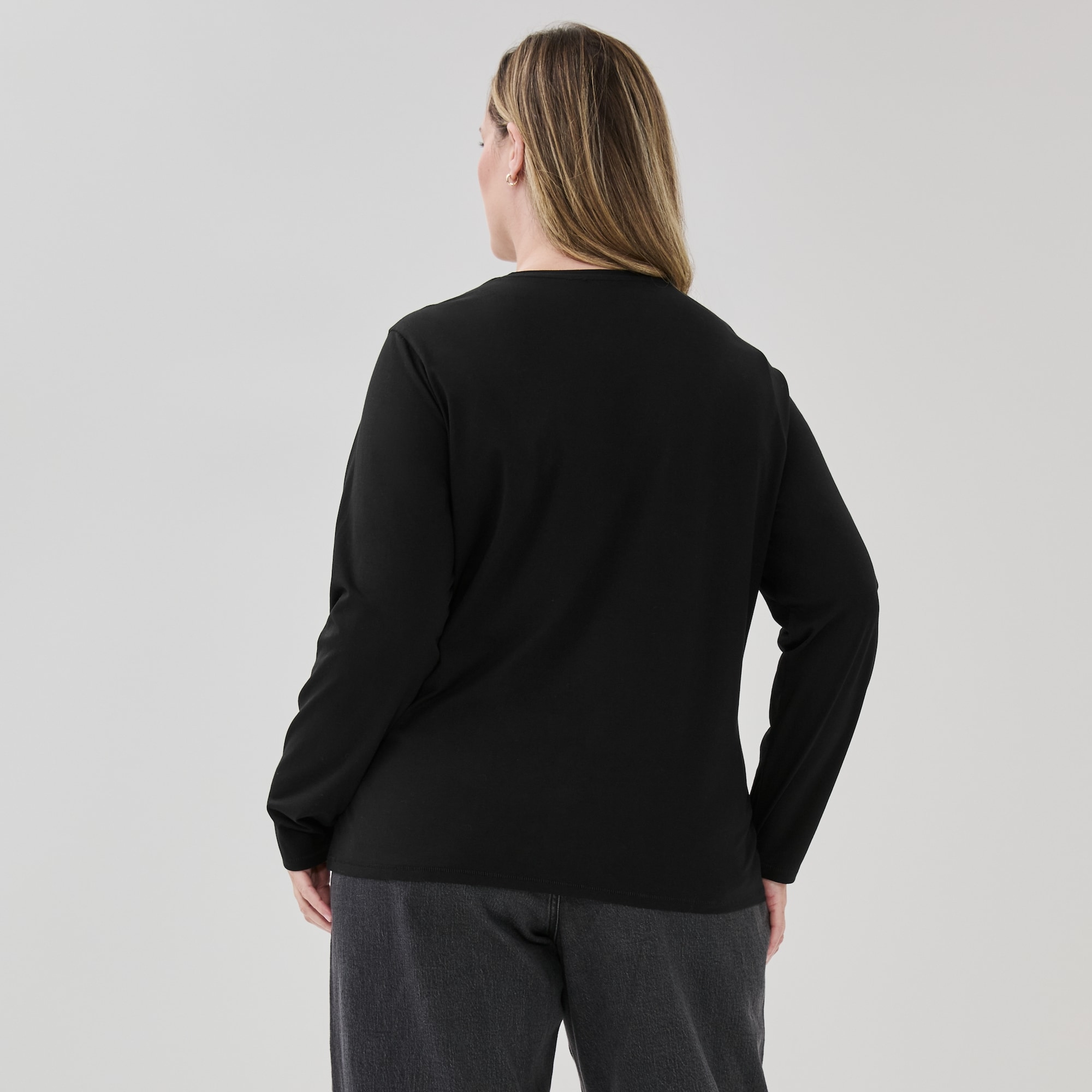 Women+ Classic Fit Long Sleeve Top