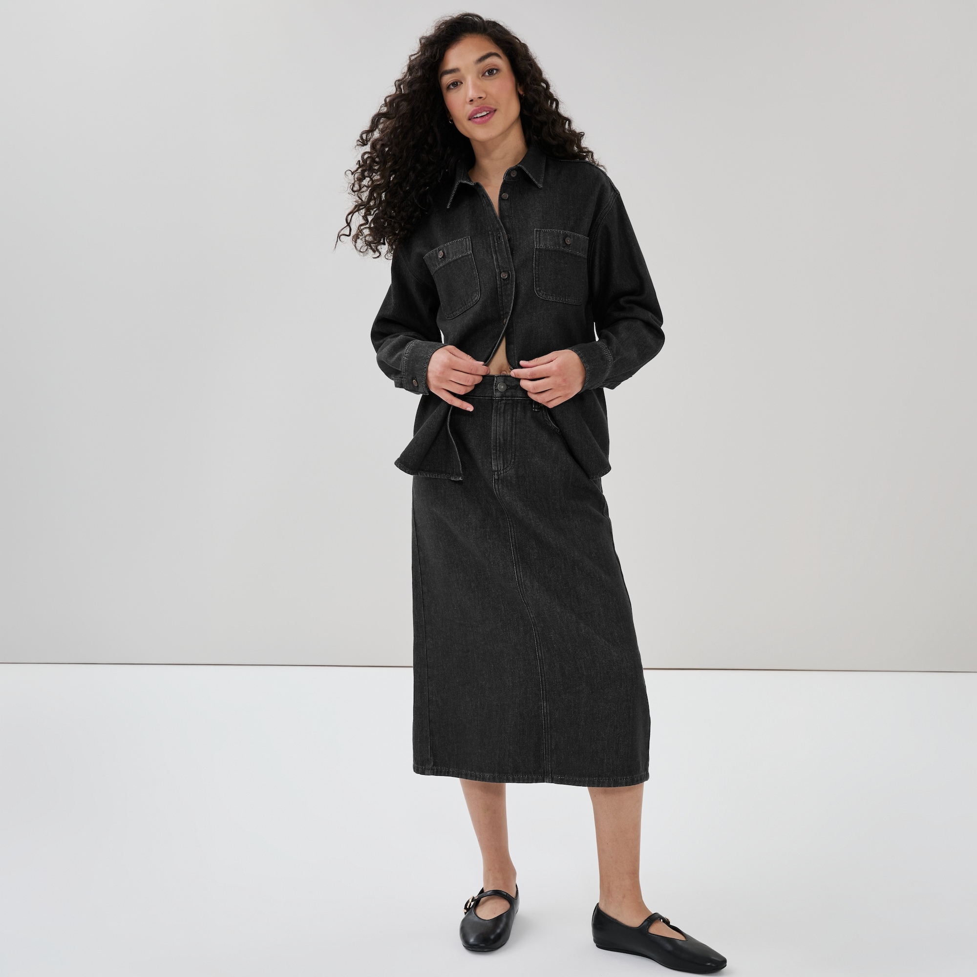 Jupe midi en denim noir délavé