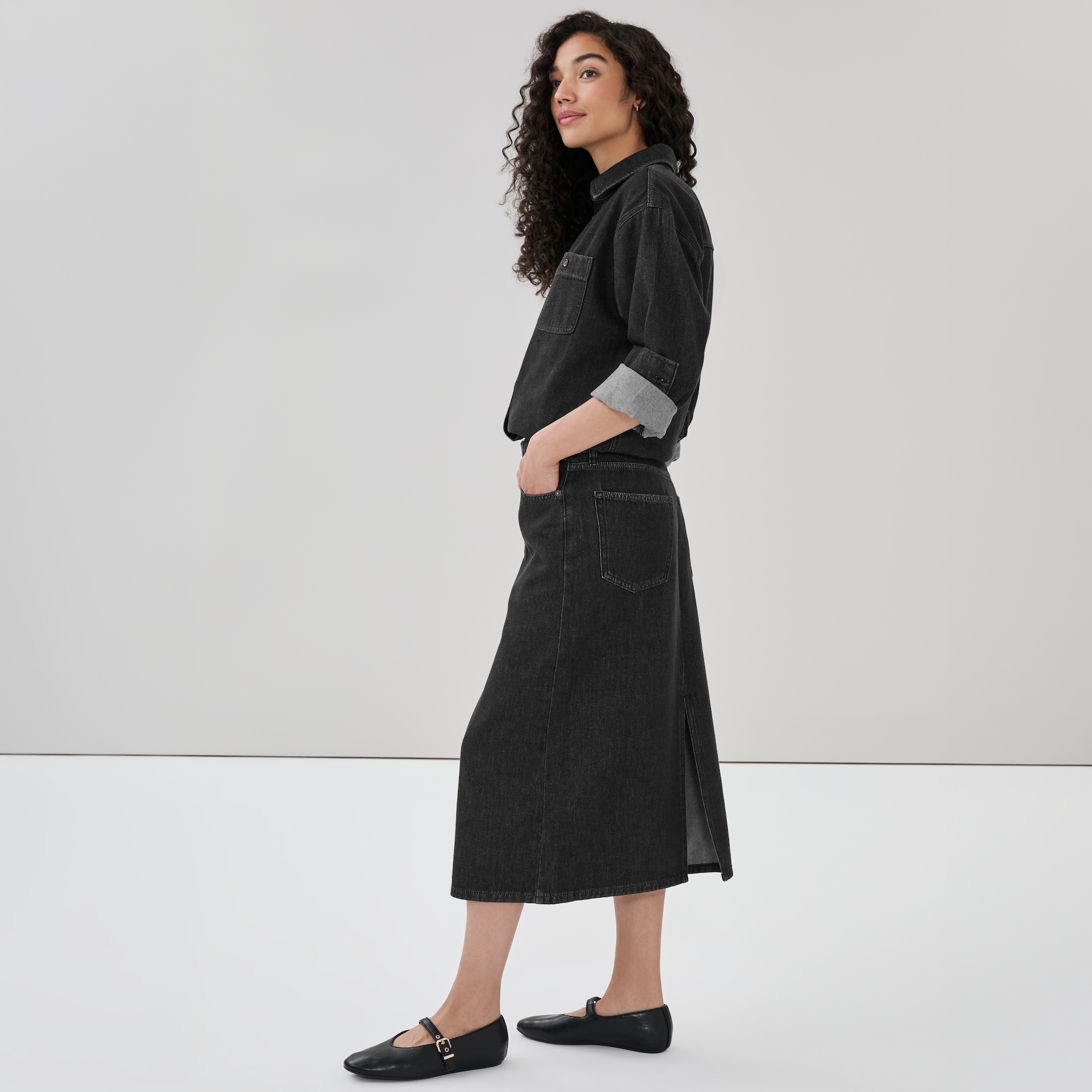 Jupe midi en denim noir délavé