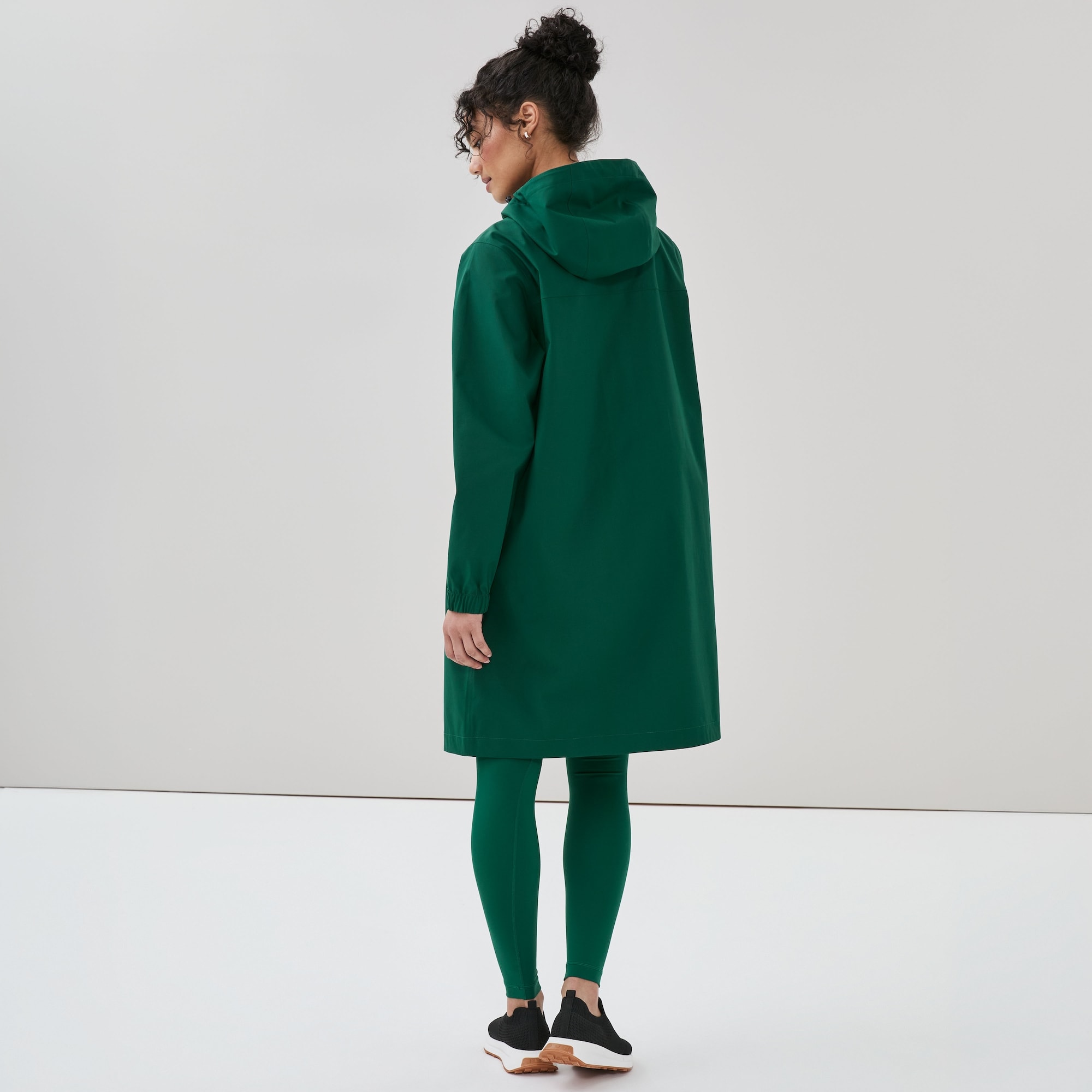 Imperméable à capuchon