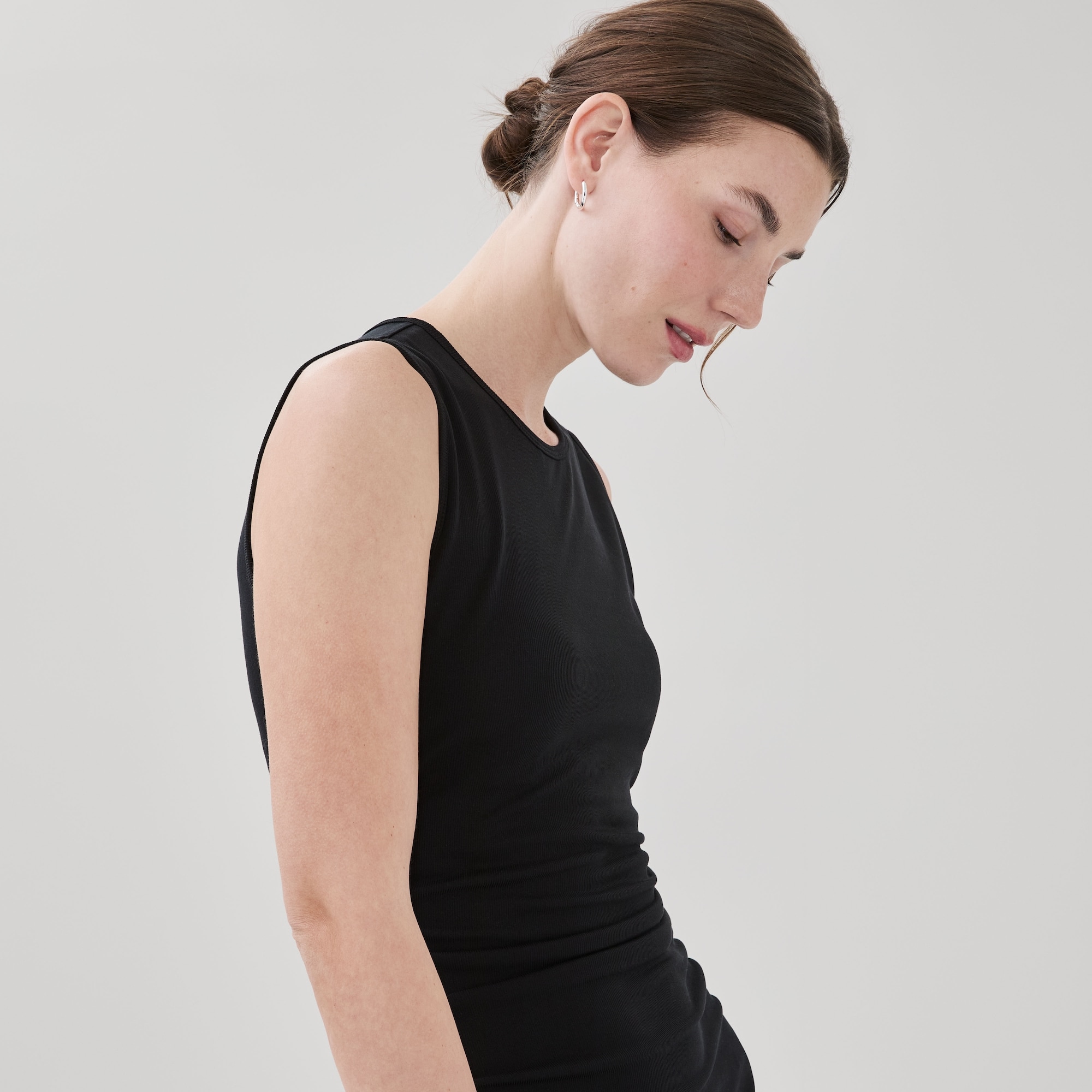 Robe midi sport à ruchés sur les côtés