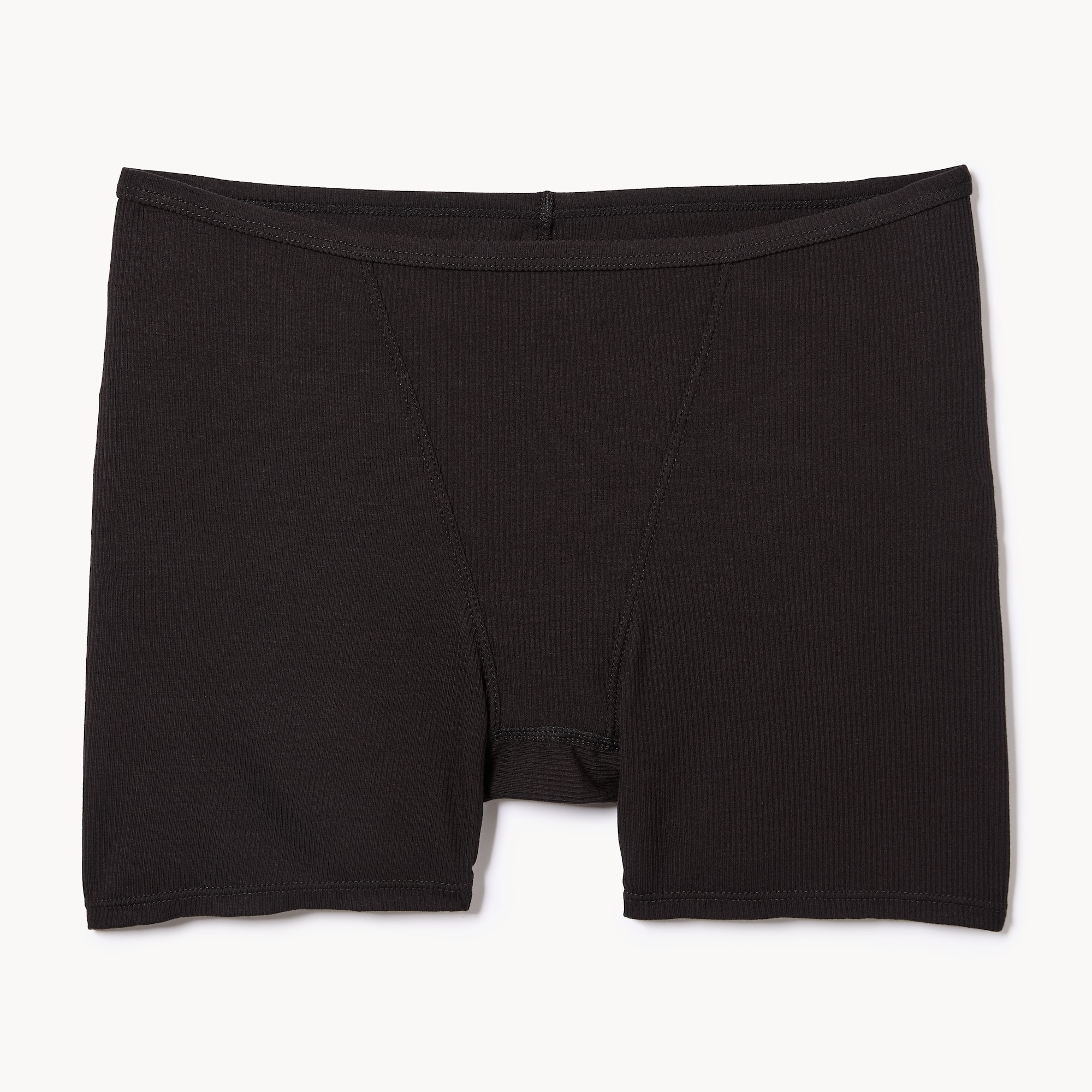 Short court en modal