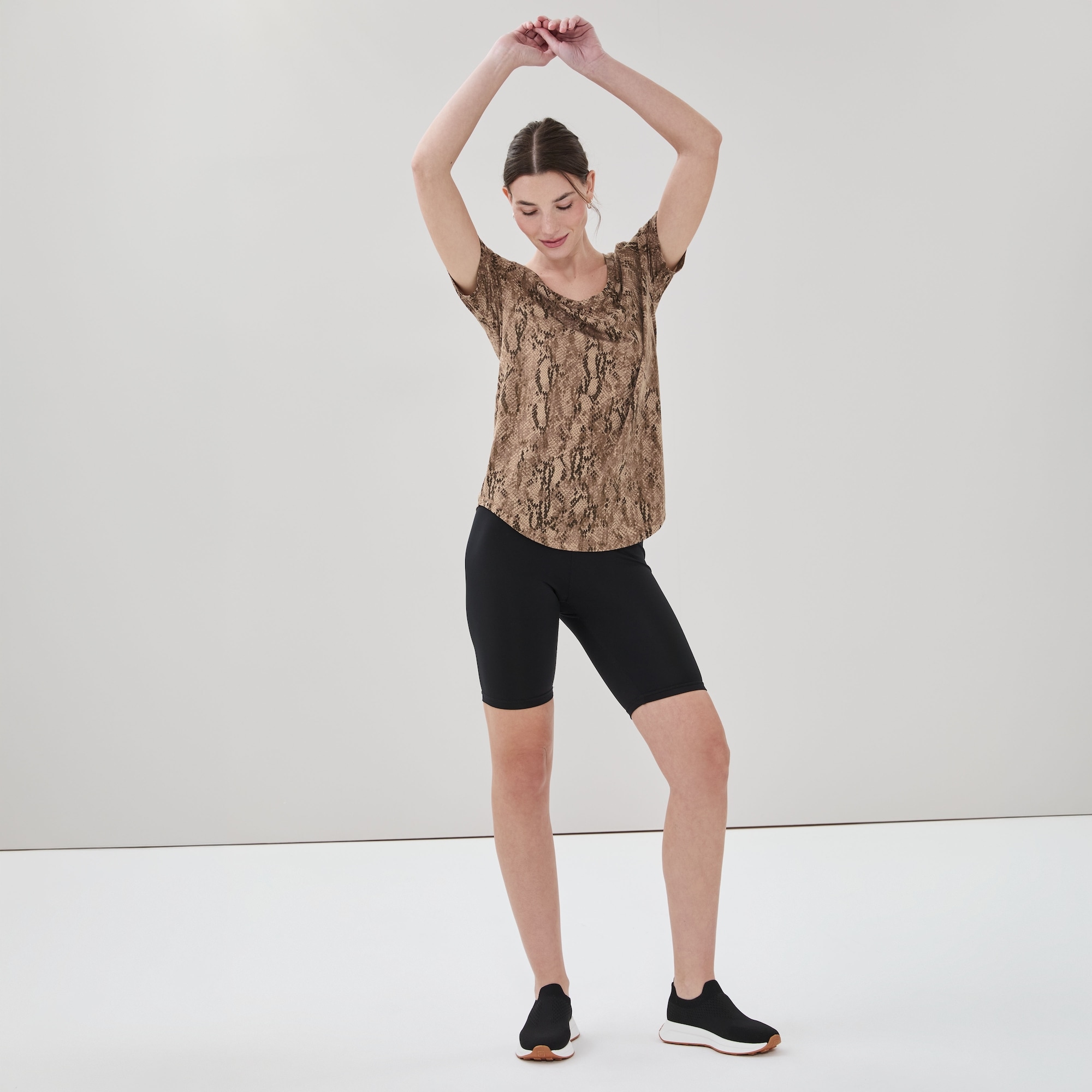 Active Printed Scoop Neck T-Shirt