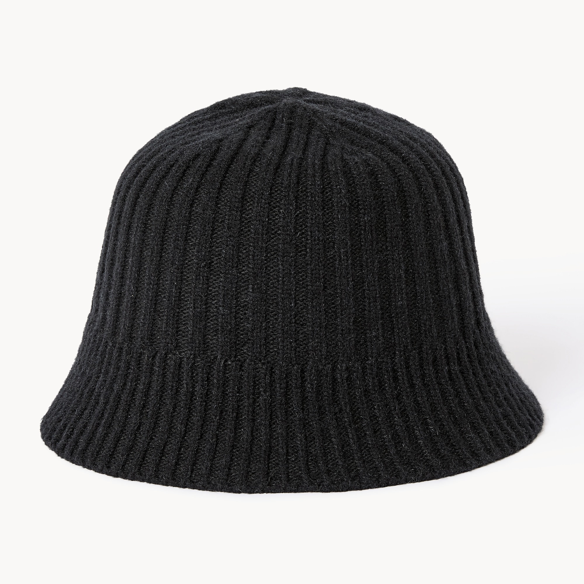 Chapeau cloche en tricot côtelé