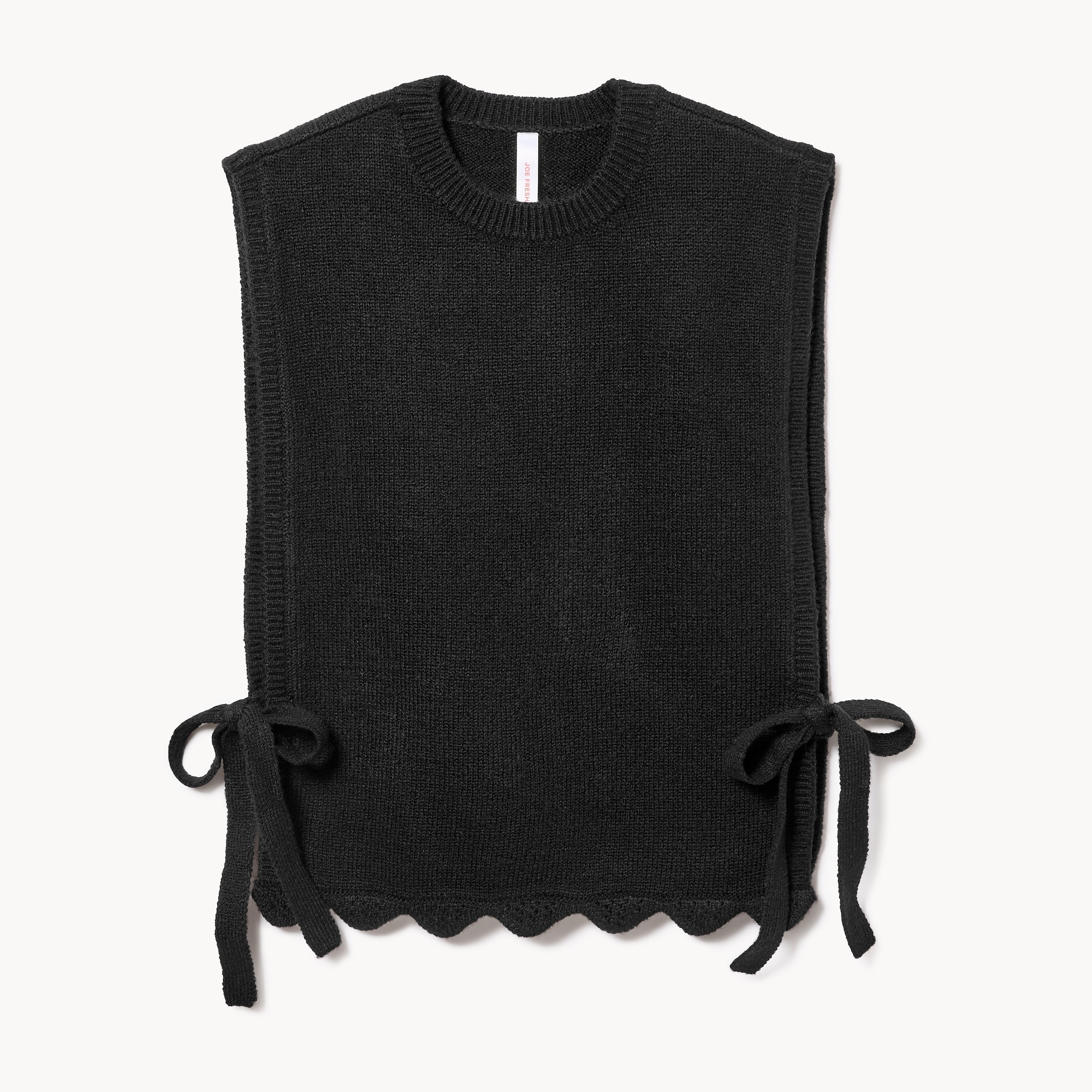 Plastron à ourlet festonné