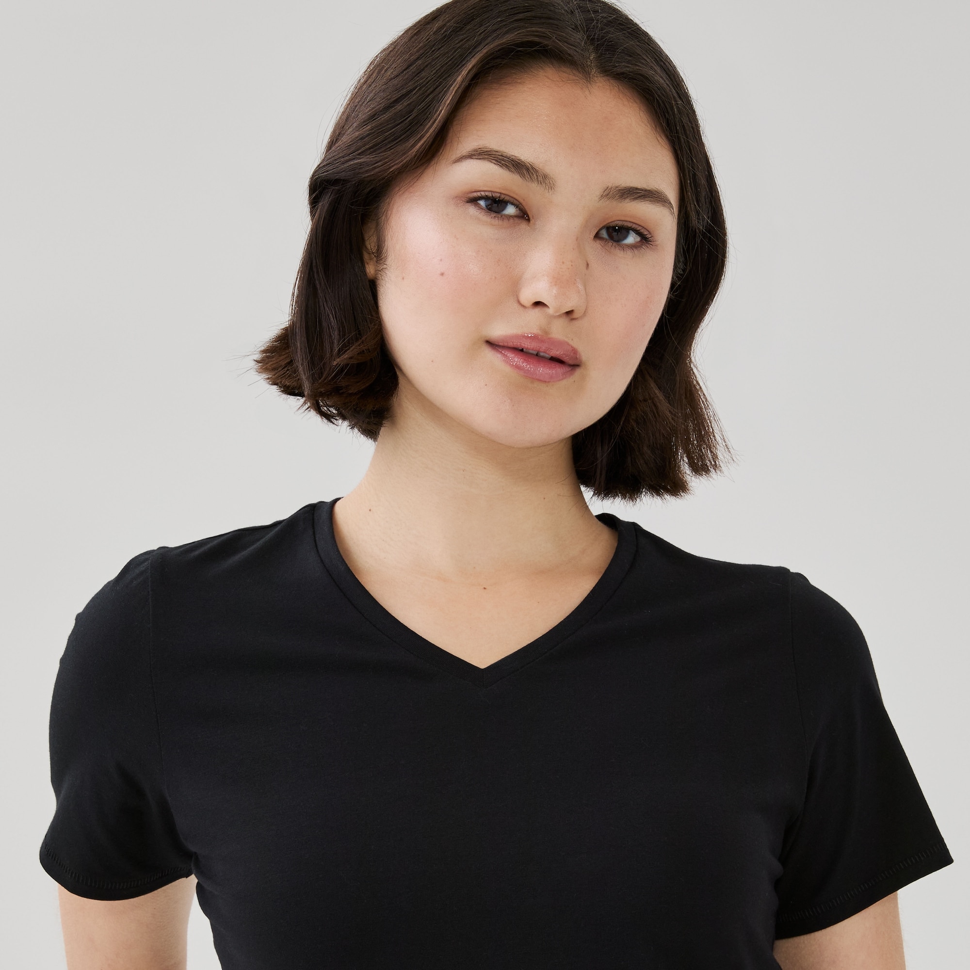 Classic Fit V-Neck T-Shirt