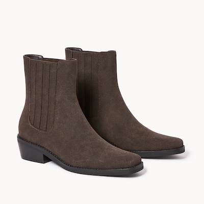 Chelsea Boots