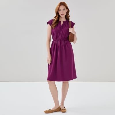 Robe en crêpe à manches courtes - Prune