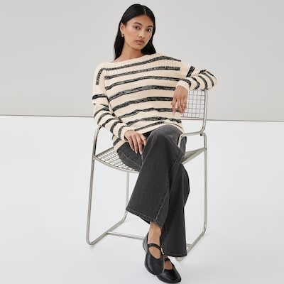Novelti Classics Striped Sweater - Ivory
