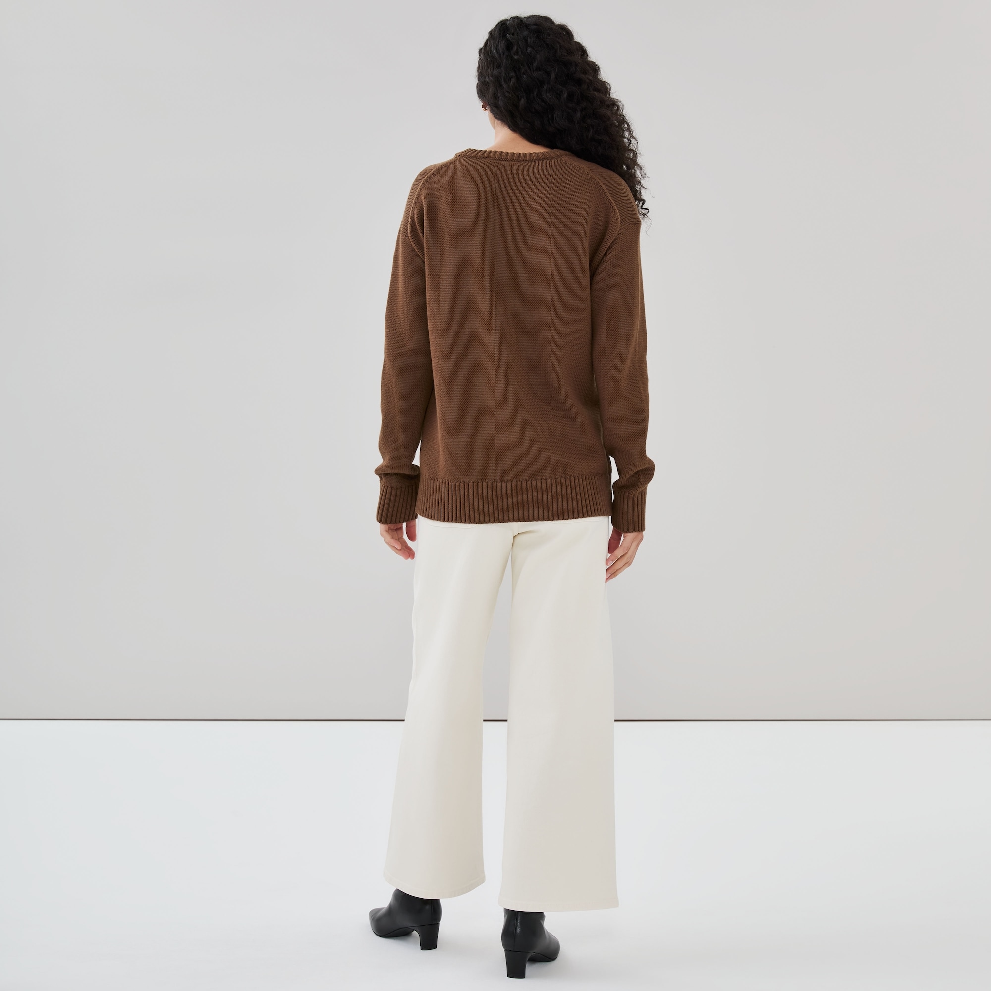 V-Neck Pullover