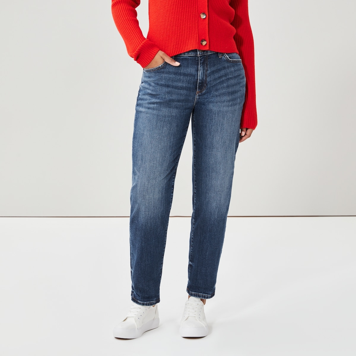 Dark Wash Relaxed Fit Jean