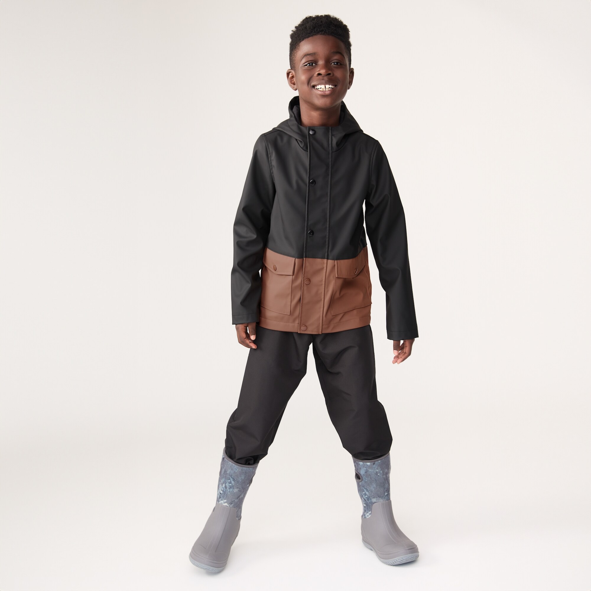 Imperméable à bandes de couleur pour garçons