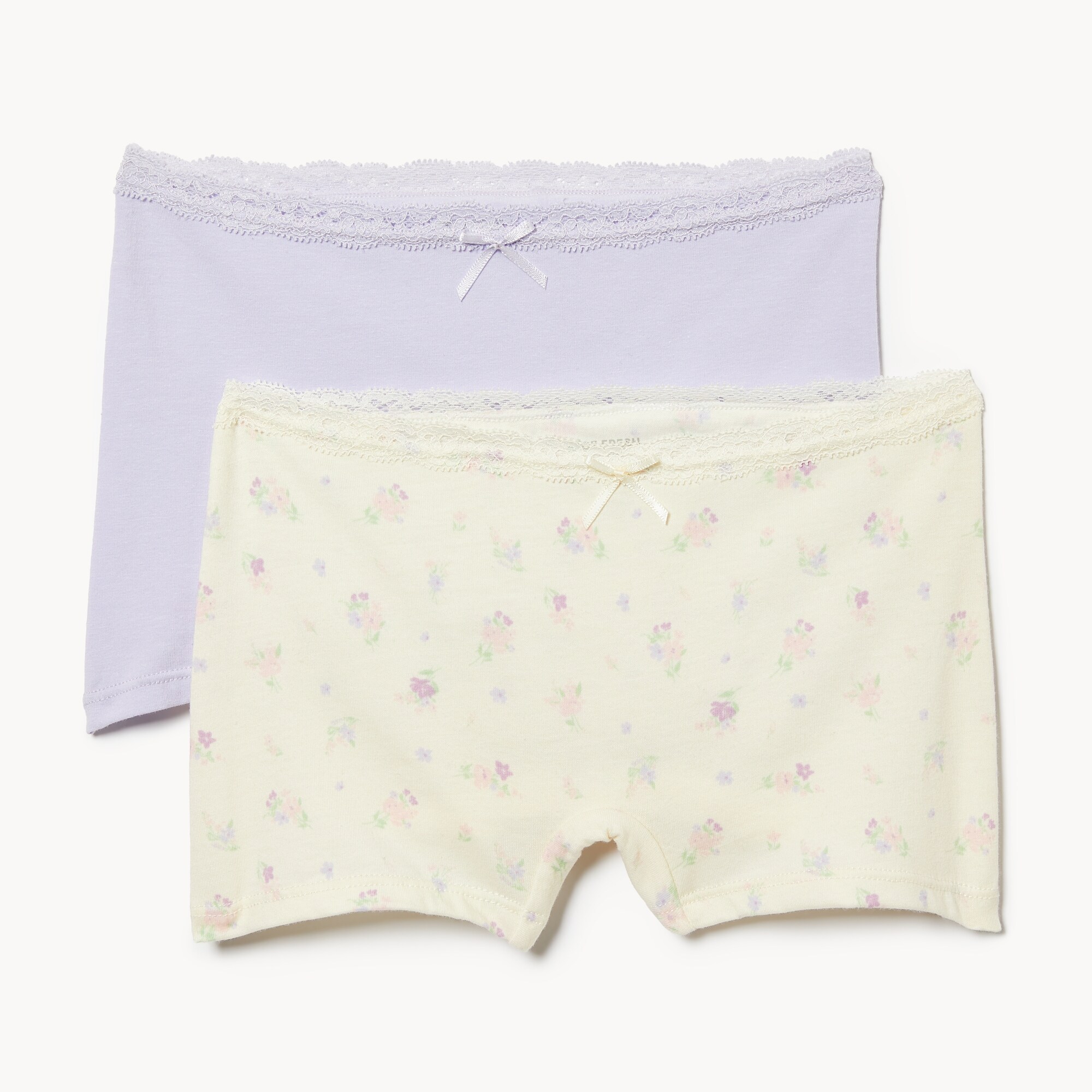 Ens. 2 shorts courts à bordure en dentelle, filles