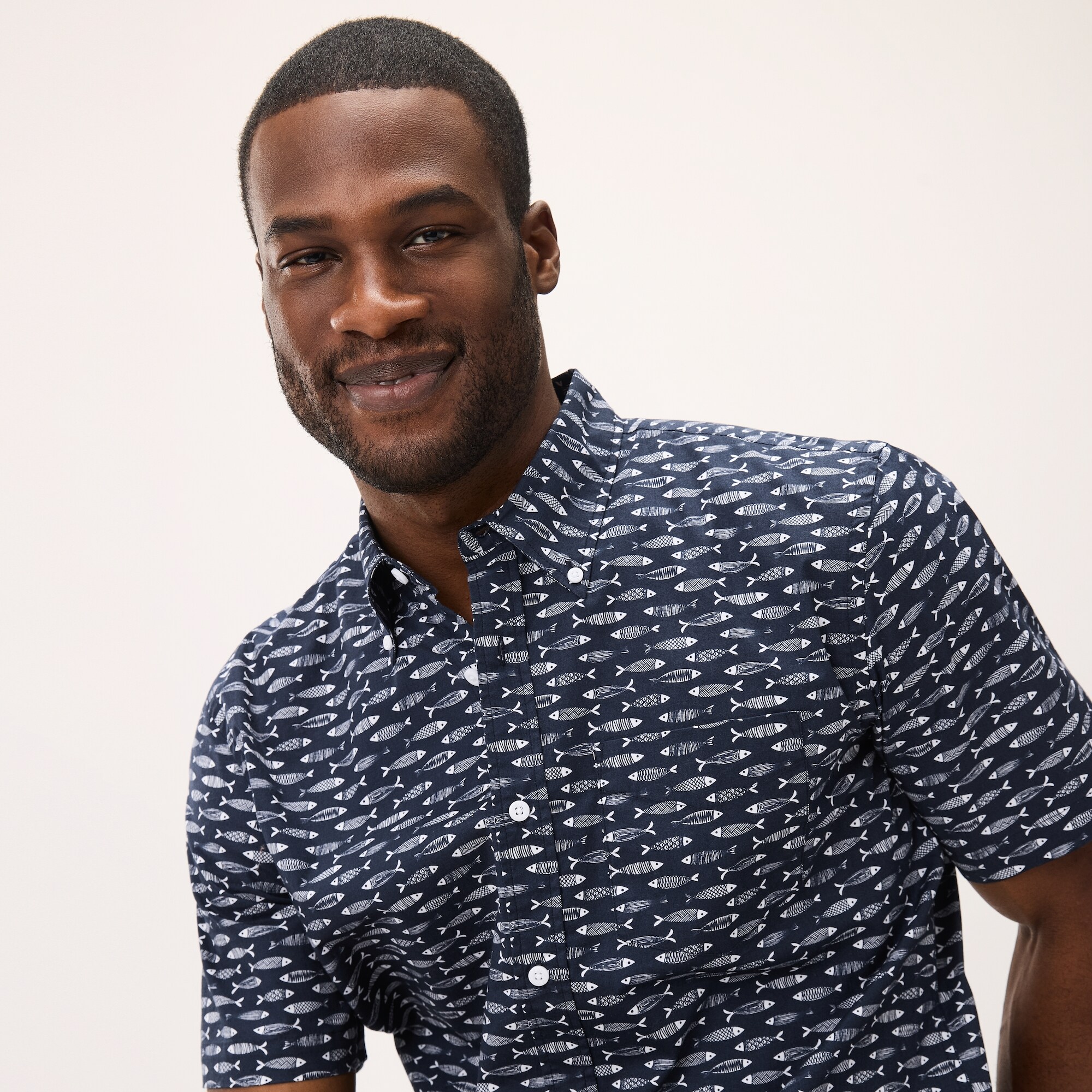 T-shirt boutonné imprimé pour hommes