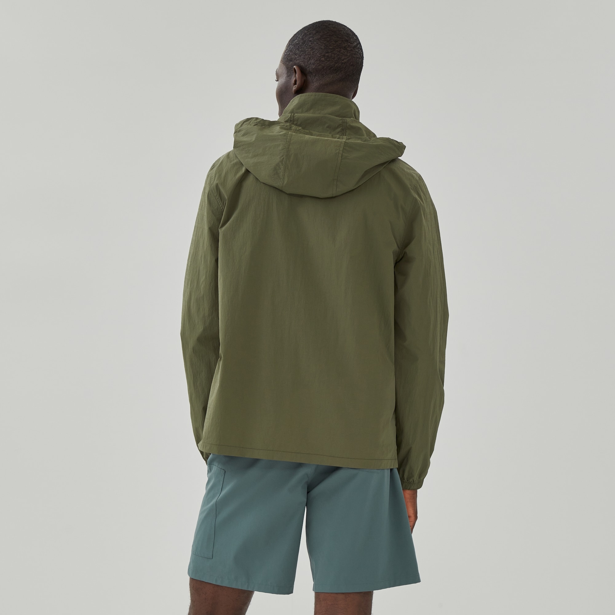 Coupe-vent à capuchon pour hommes