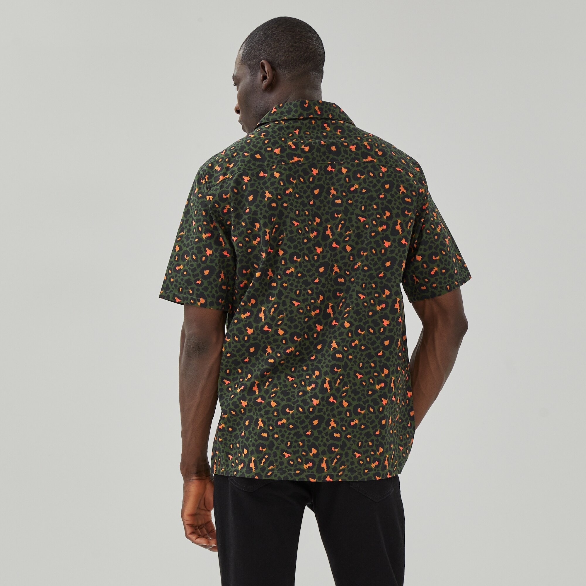 Chemise imprimée à col cubain pour hommes
