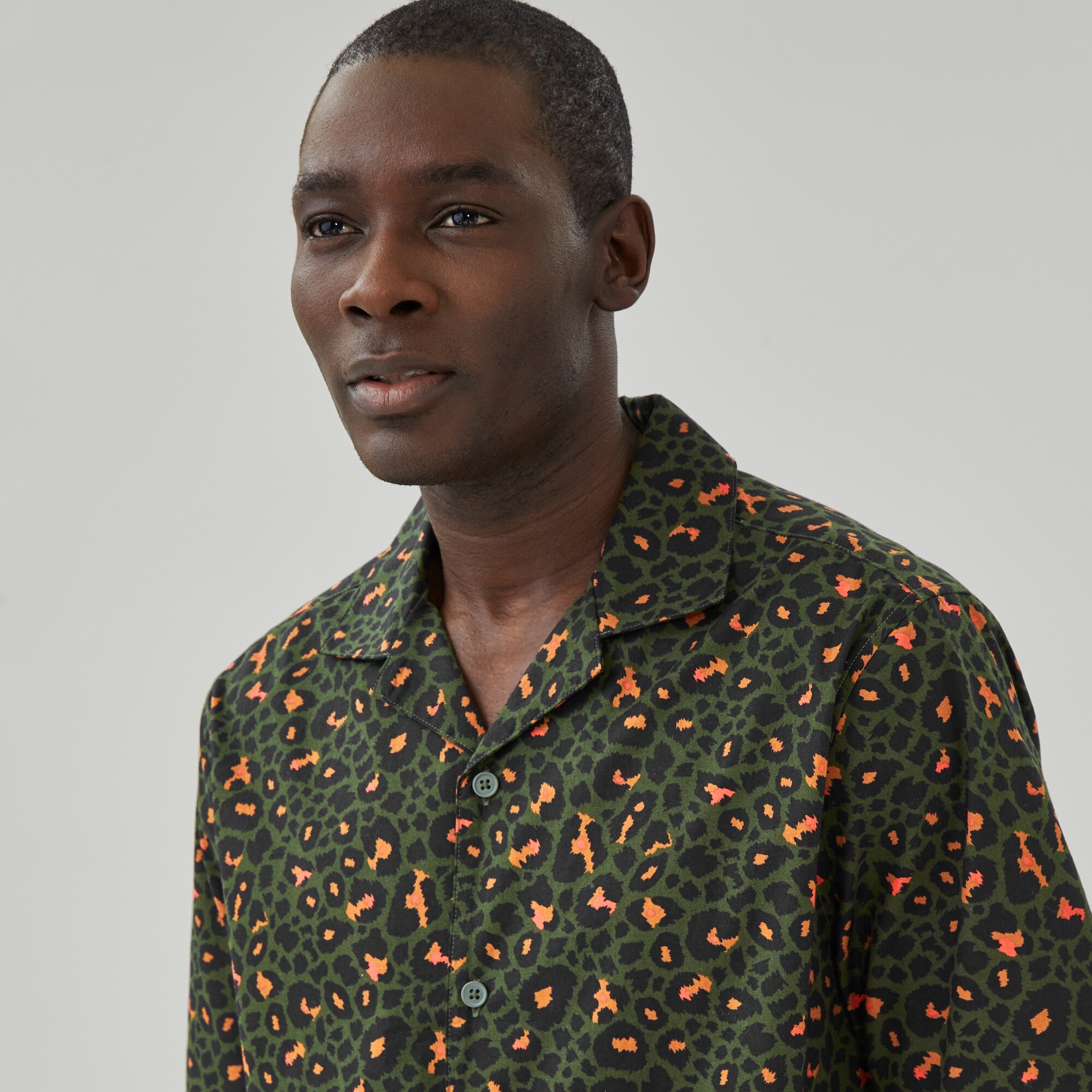 Chemise imprimée à col cubain pour hommes