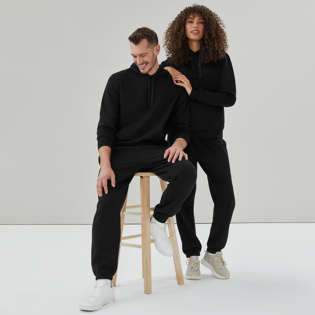 Chandail capuchon dcontract molleton, adultes - Noir