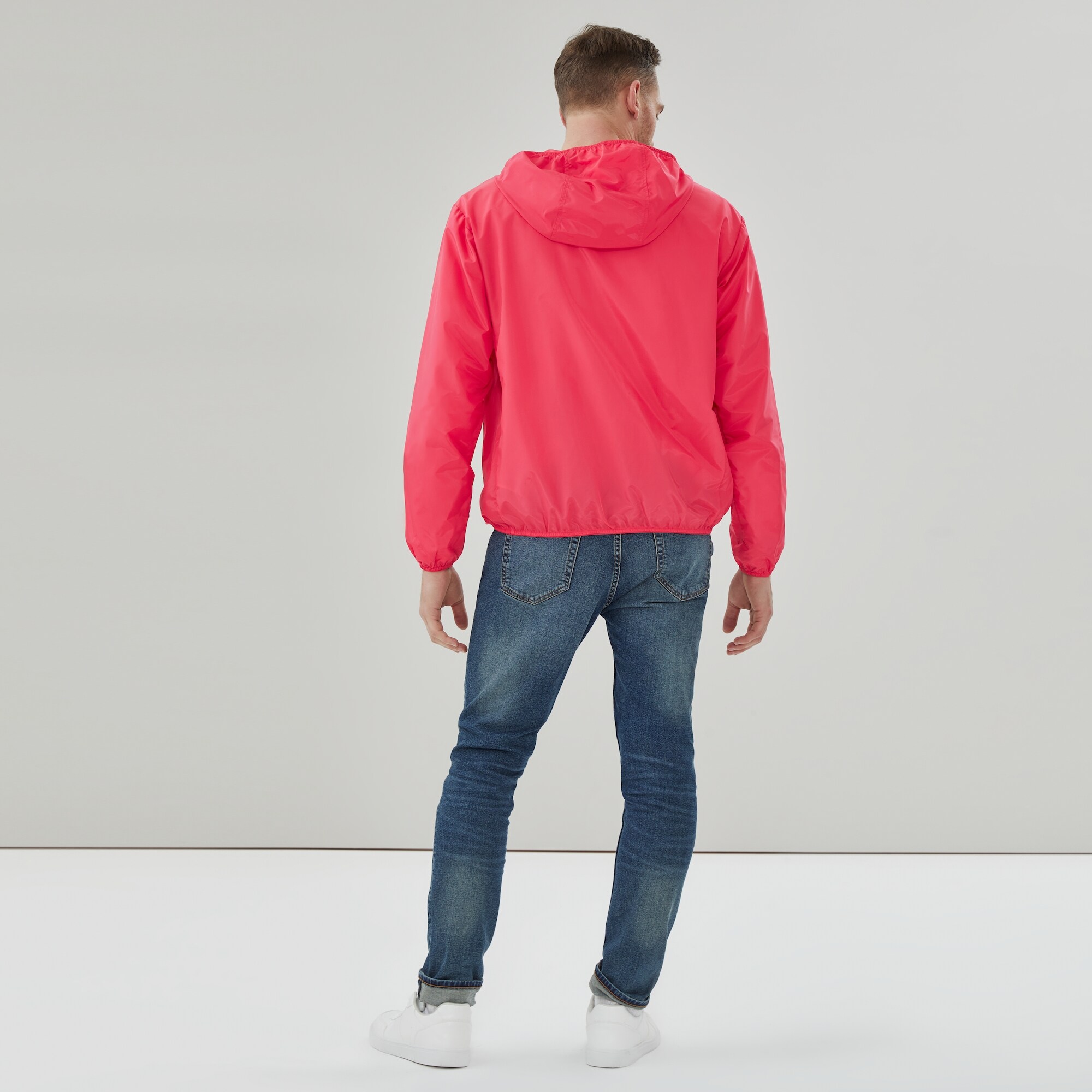 Coupe-vent compressible pour adultes