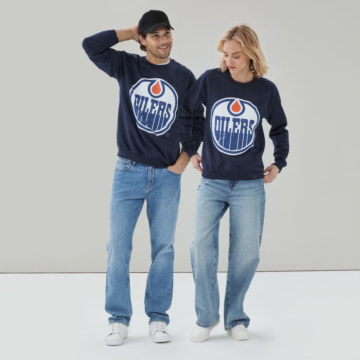 Adult NHL Edmonton Oilers Sweatshirt - Navy