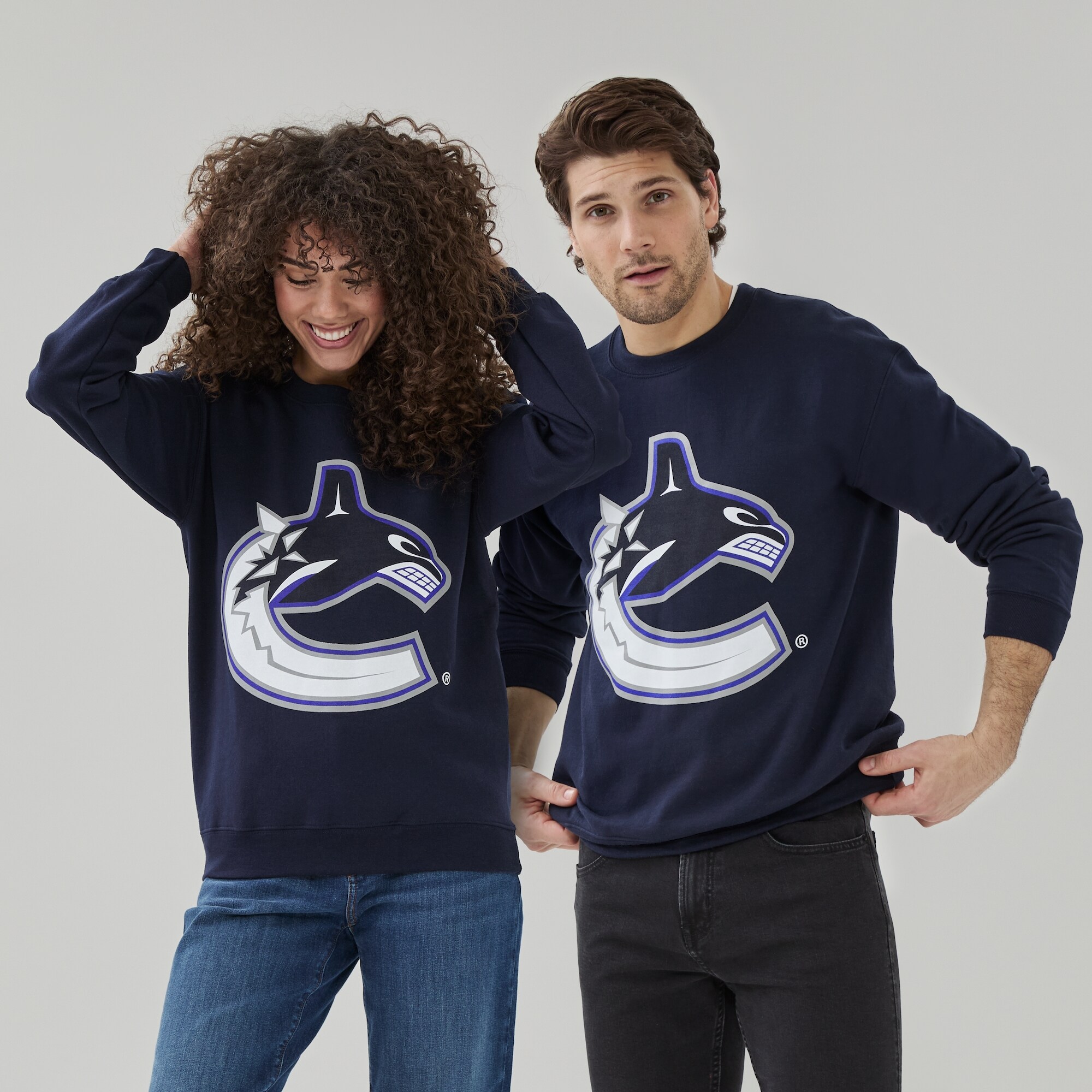 Adult NHL Vancouver Canucks Sweatshirt