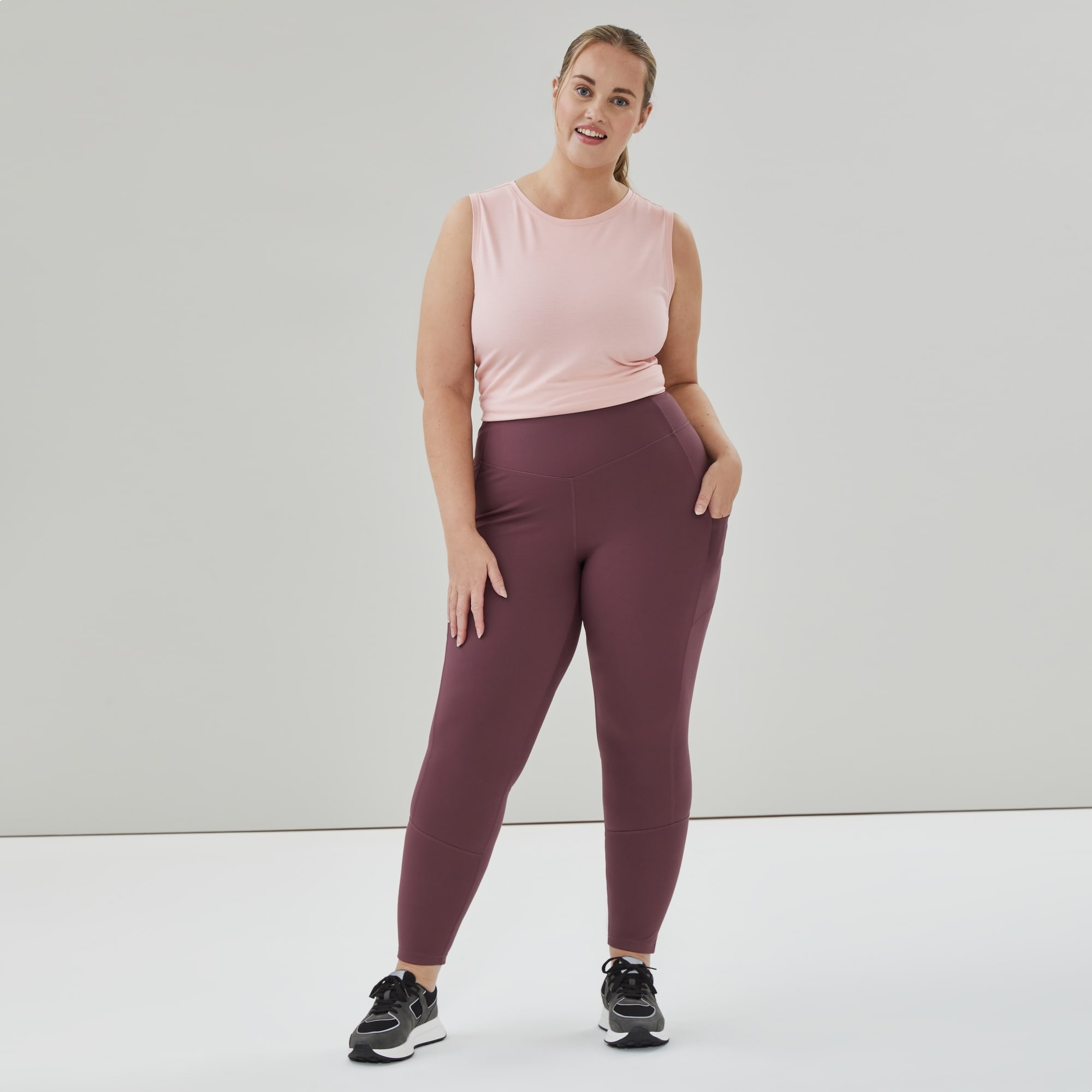 Women+ Active Momentum Cropped Legging