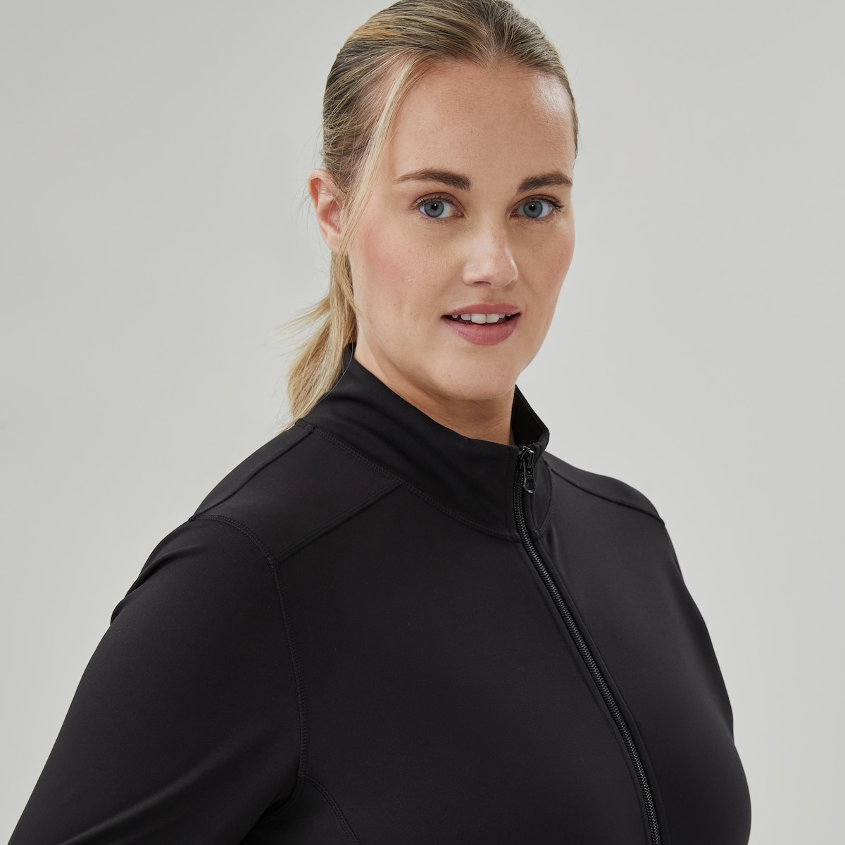 Women+ Active Balance Jacket - Black