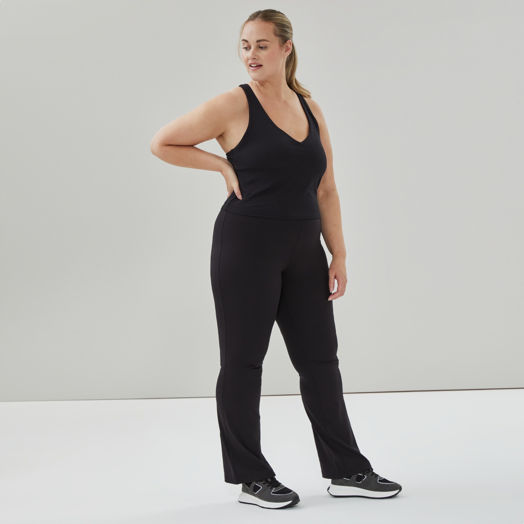 Pantalon sport à jambe droite équilibre Femmes+