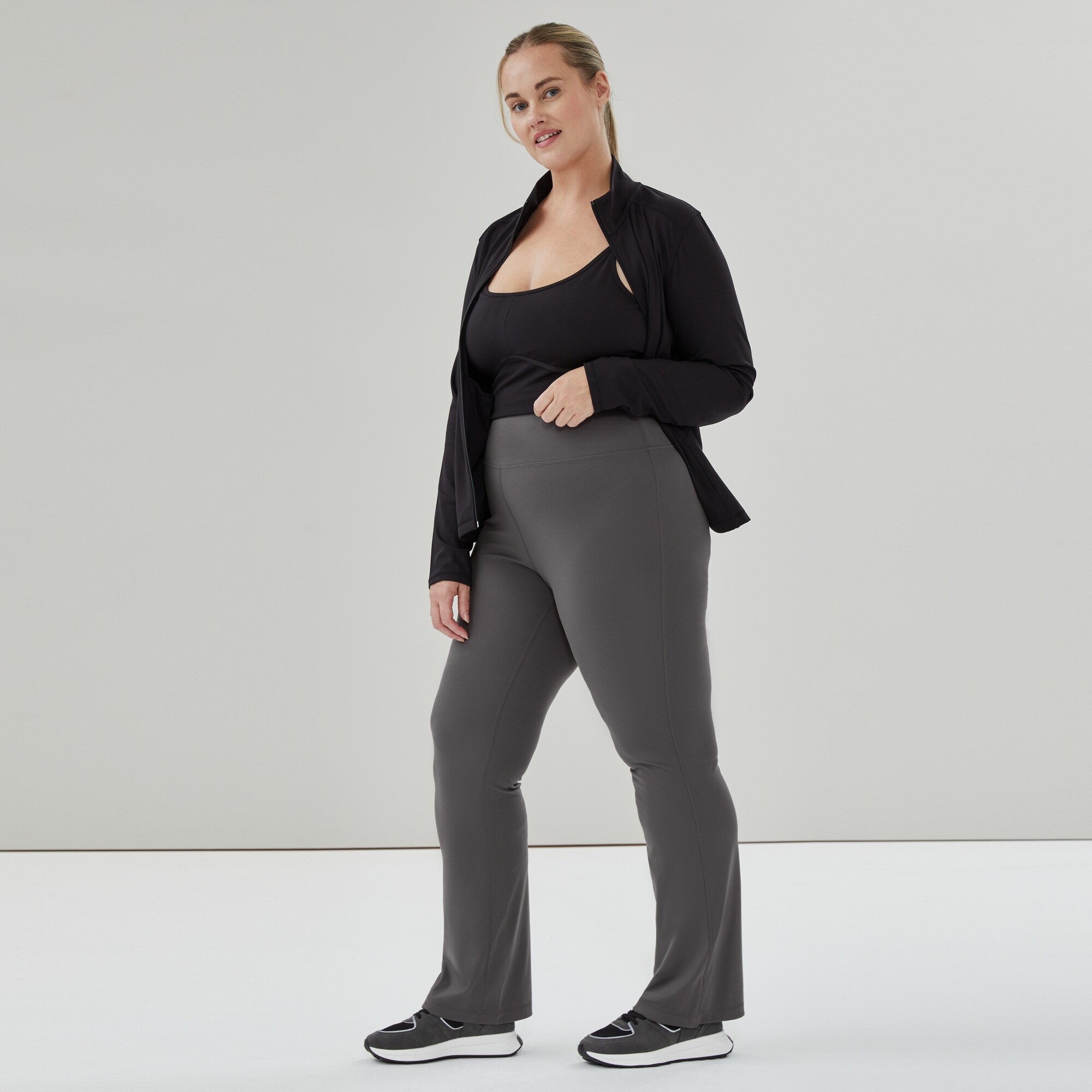 Pantalon sport à jambe droite équilibre Femmes+